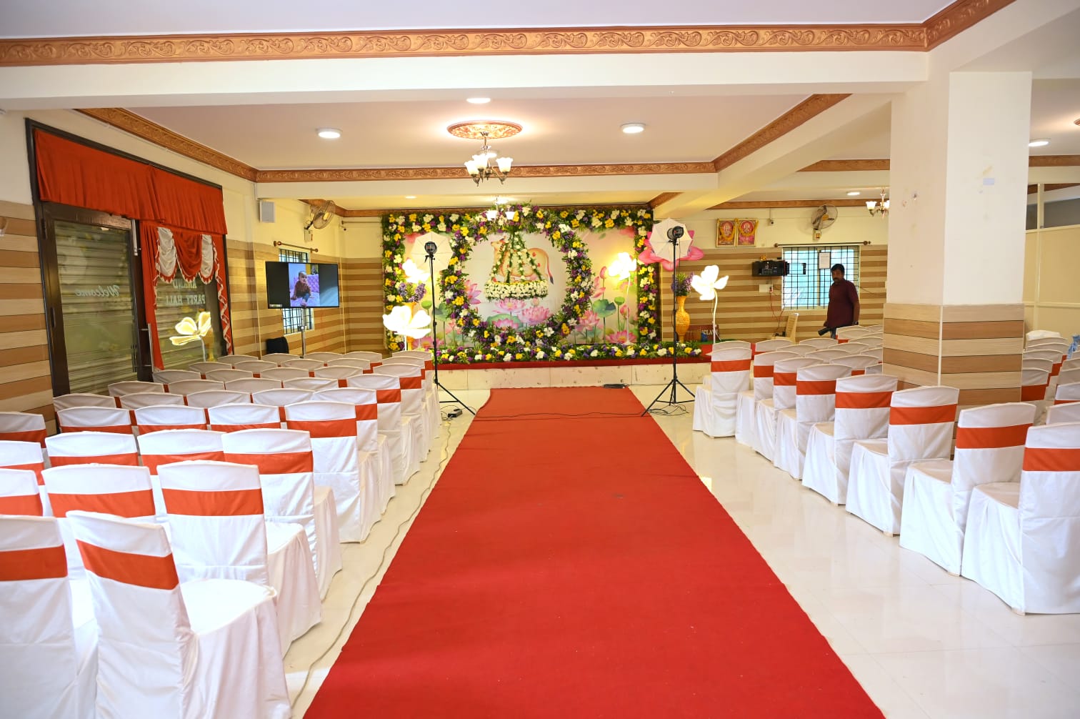 Anand Party Hall — Banquet Hall in JP Nagar, Bangalore (on-site parking, in-house decoration, bar service available, 150–250 guest capacity) — photo 2