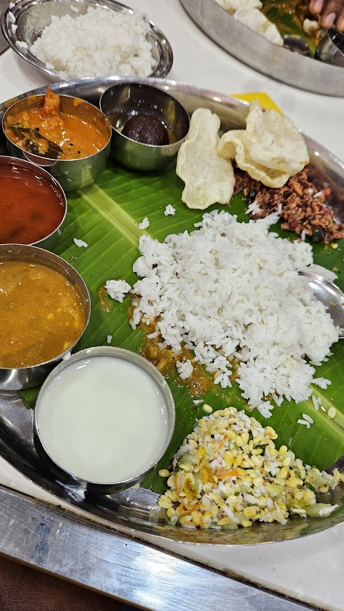 New Swathi Grand Party Hall — Banquet Hall in Mathikere, Bangalore (on-site parking, in-house decoration, outside catering allowed, bar service available) — photo 3