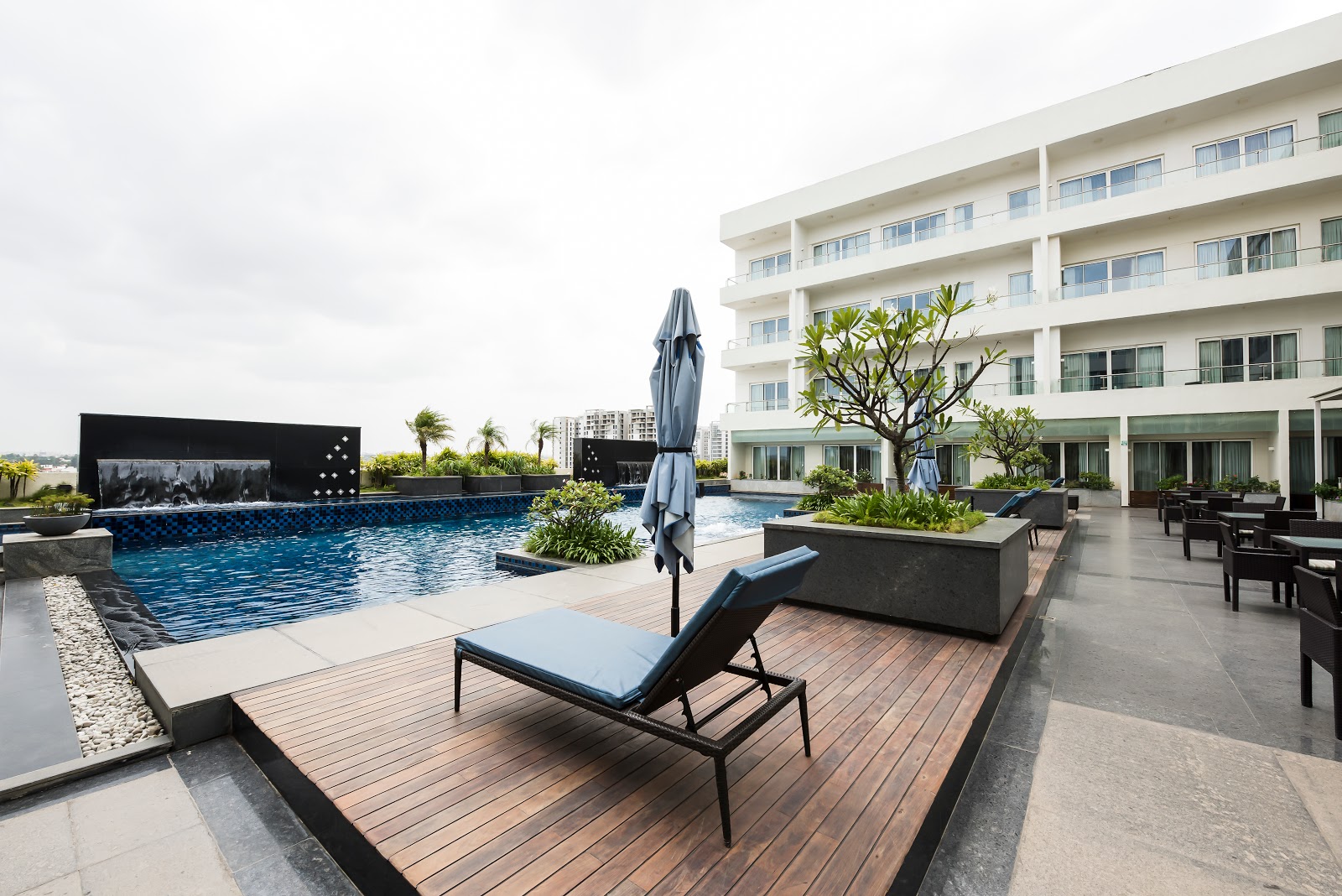 Oakwood Residence — Banquet Hall in Bangalore (on-site parking, in-house decoration, outside catering allowed, bar service available)