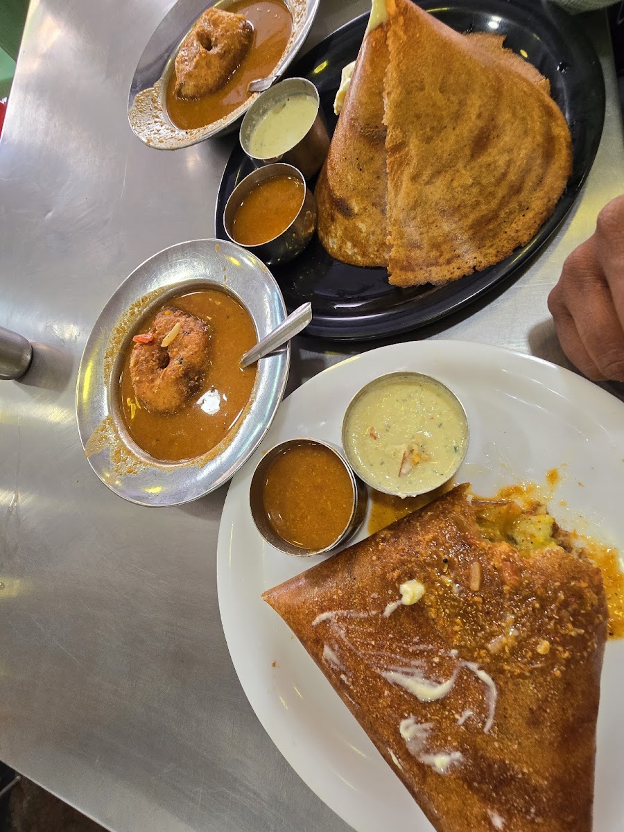 Sri Krishna Upahara Party Hall — Banquet Hall in Vidyaranyapura, Bangalore (on-site parking, in-house decoration, outside catering allowed, bar service available) — photo 2
