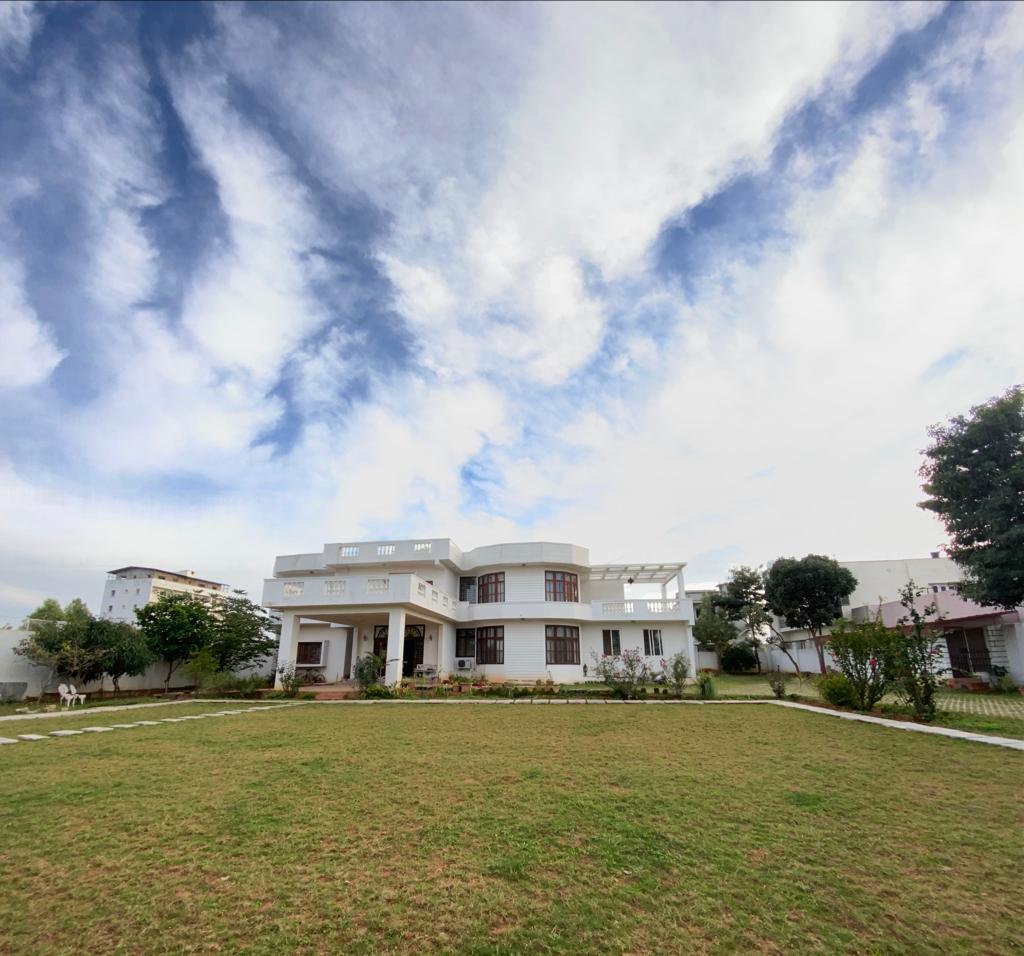 Le Roma Vista — Banquet Hall in Bangalore (on-site parking, in-house decoration, DJ permitted, bar service available)