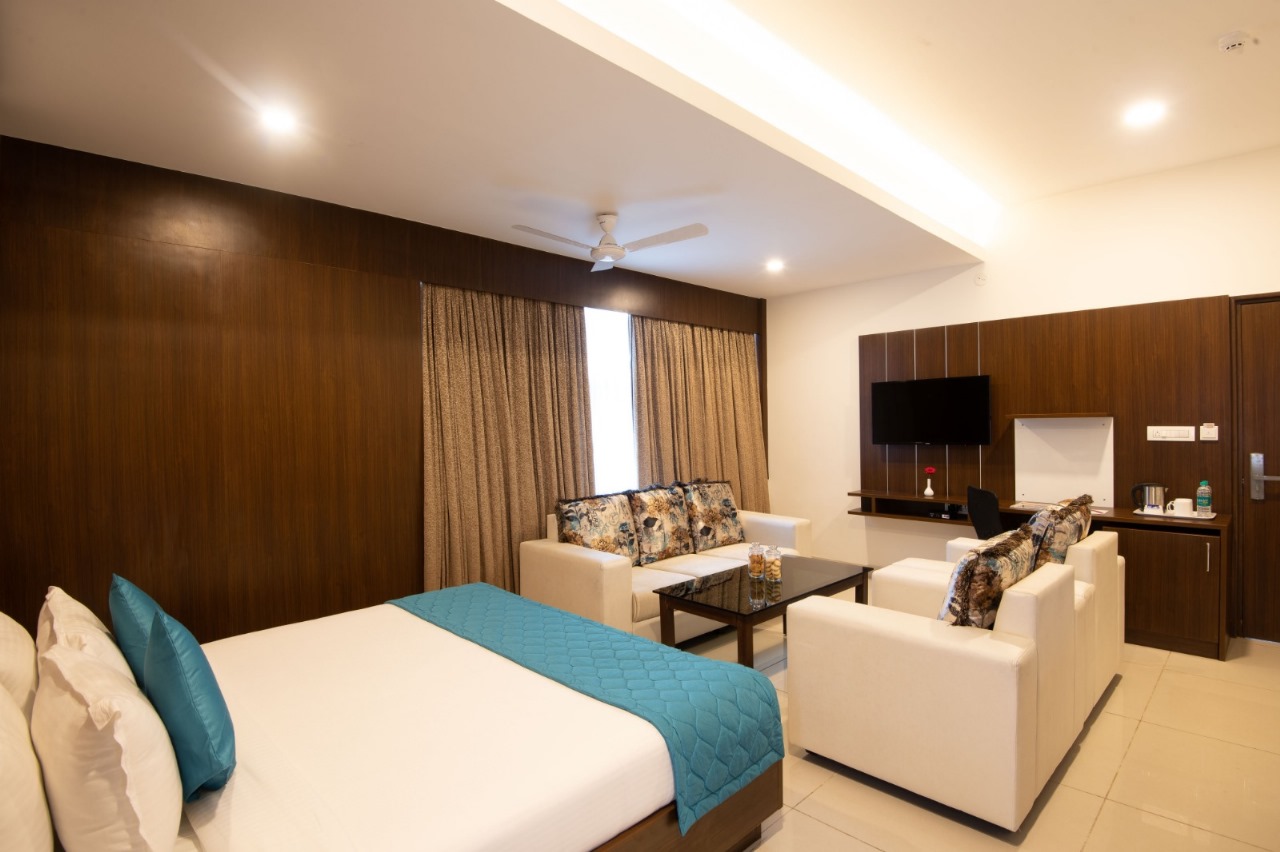 Blue Ocean Residency - Tarunn Party Hall — Banquet Hall in RT Nagar, Bangalore (on-site parking, in-house decoration, bar service available, 125–350 guest capacity) — photo 2