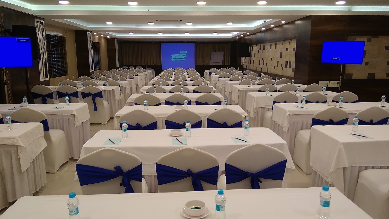 Blue Ocean Residency - Tarunn Party Hall — Banquet Hall in RT Nagar, Bangalore (on-site parking, in-house decoration, bar service available, 125–350 guest capacity) — photo 4