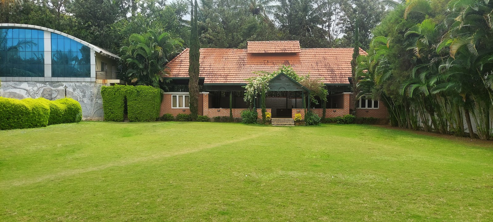JR Resorts — Banquet Hall in Bangalore (on-site parking, in-house decoration, bar service available, 150–250 guest capacity)