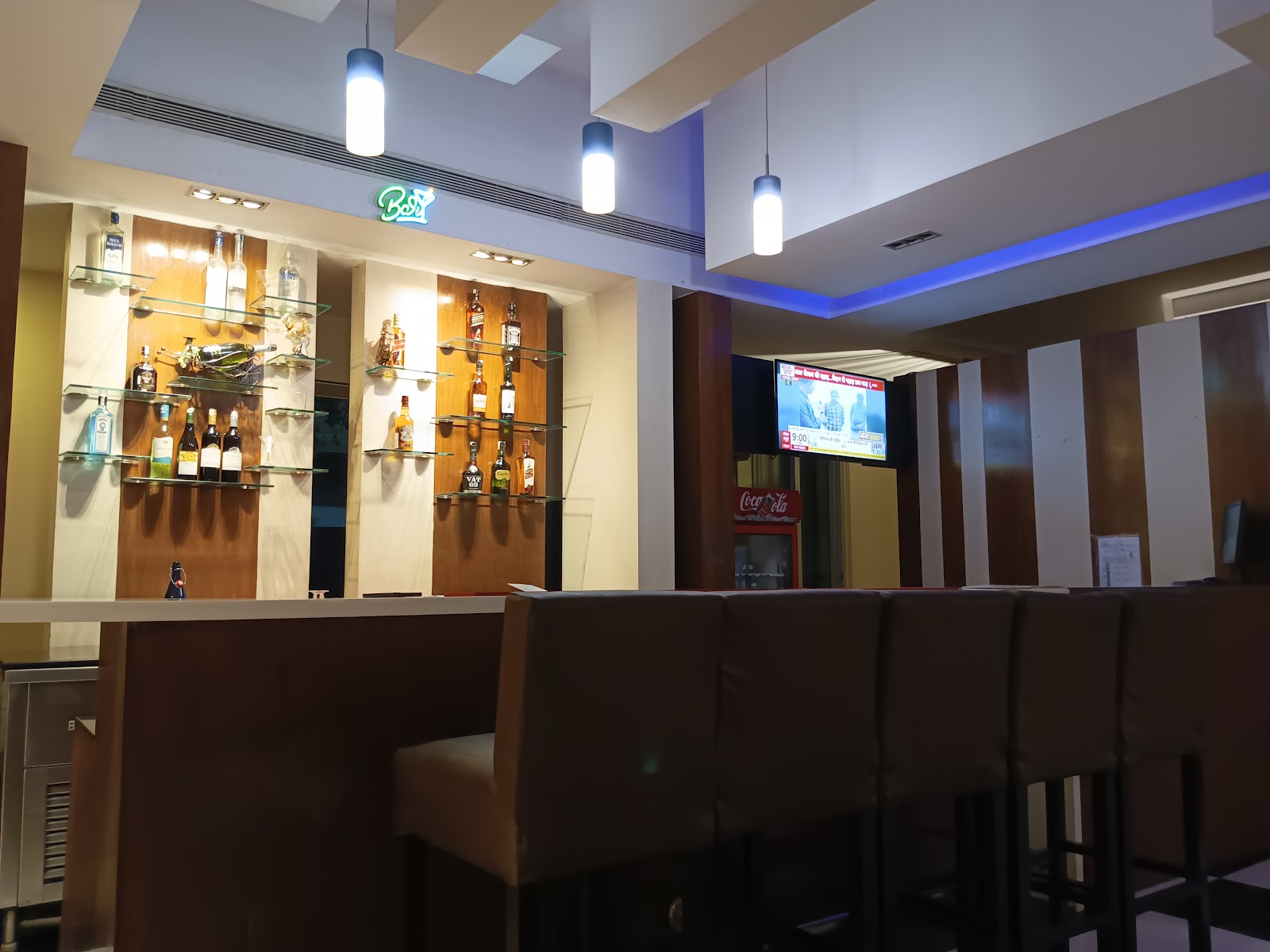The Checkered Bar — Pub/Bar in Whitefield, Bangalore (on-site parking, in-house decoration, DJ permitted, bar service available)