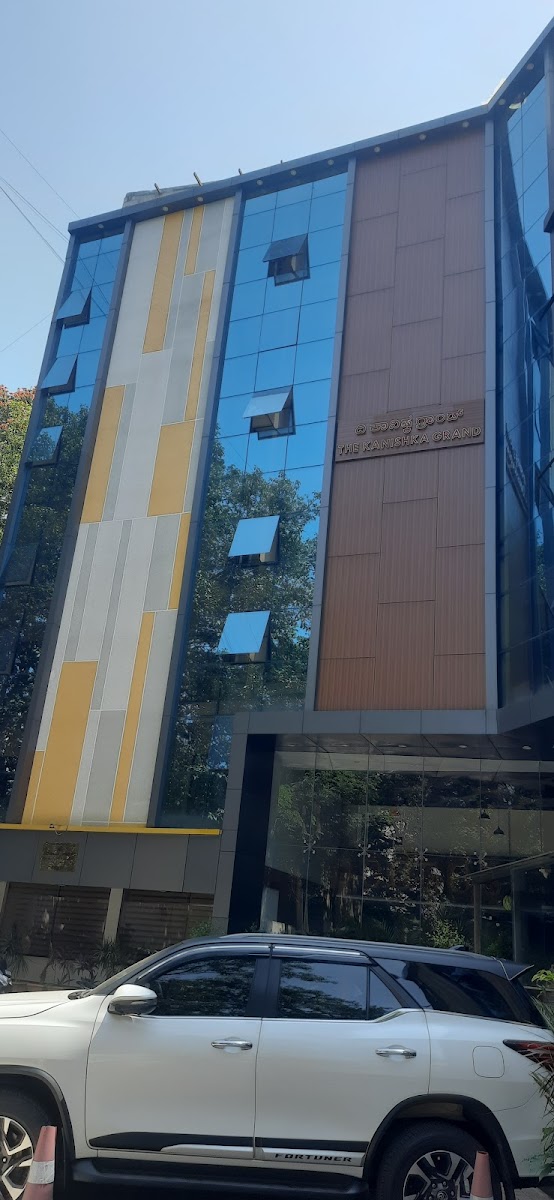Sri Udupi Food Hub - Vasishka Banquet Hall — Banquet Hall in Gandhi Nagar, Bangalore (on-site parking, in-house decoration, outside catering allowed, DJ permitted) — photo 3