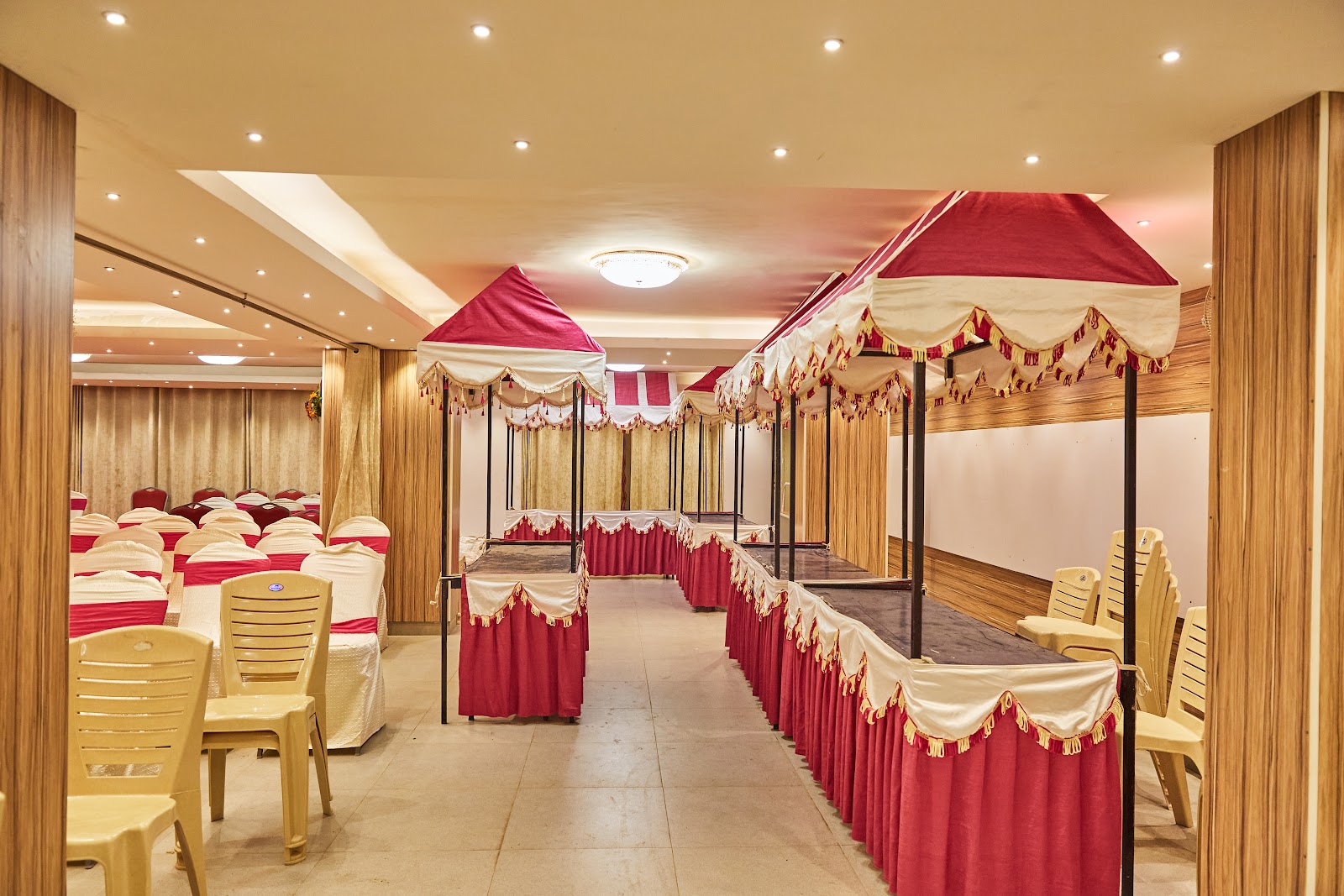 Sai Sannidhi Party Hall — Banquet Hall in Bangalore (on-site parking, in-house decoration, bar service available, 150–250 guest capacity)