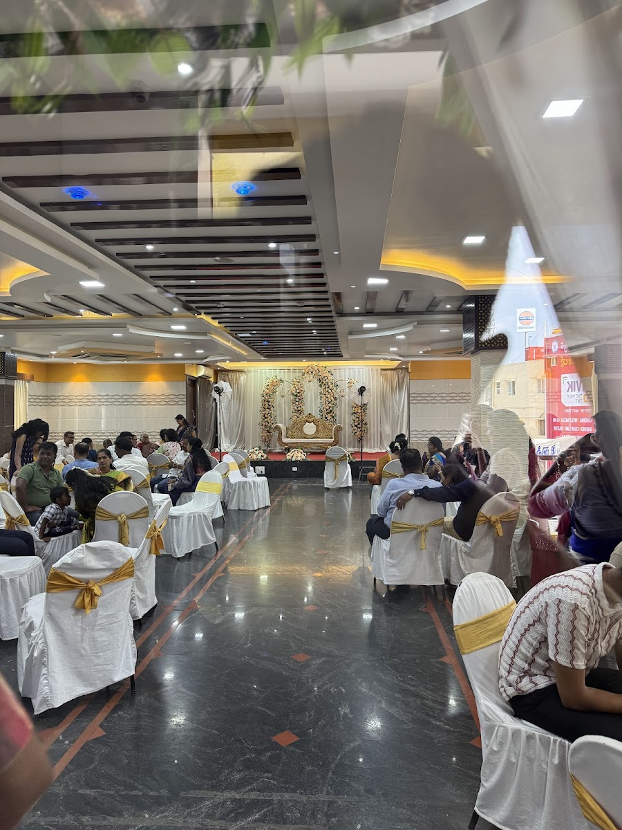 Shrungara Party Hall — Banquet Hall in Bangalore (on-site parking, in-house decoration, bar service available, 100–175 guest capacity)