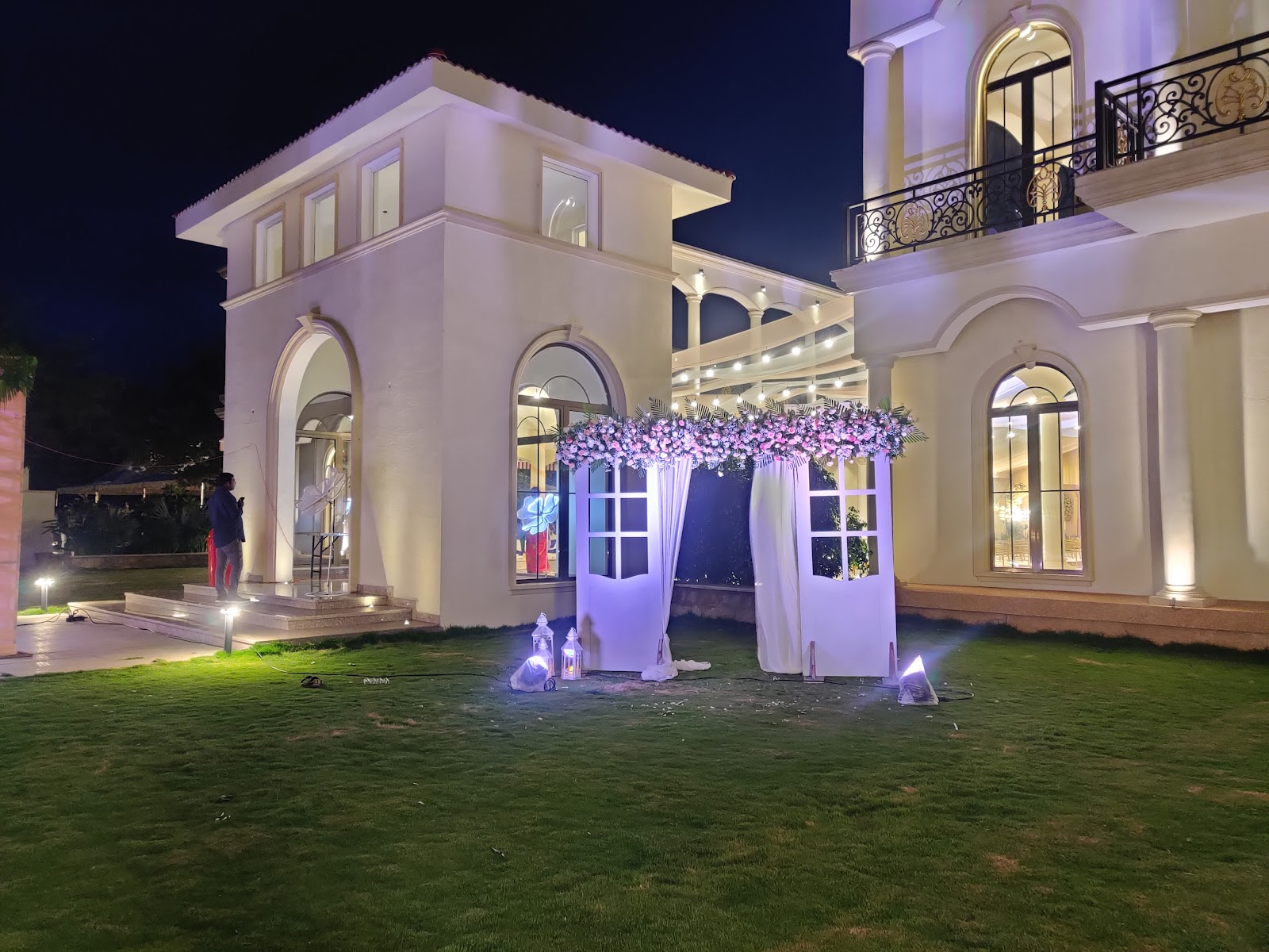 Naveraa Resort and Event Centre — Resort in Bangalore (on-site parking, in-house decoration, DJ permitted, bar service available)