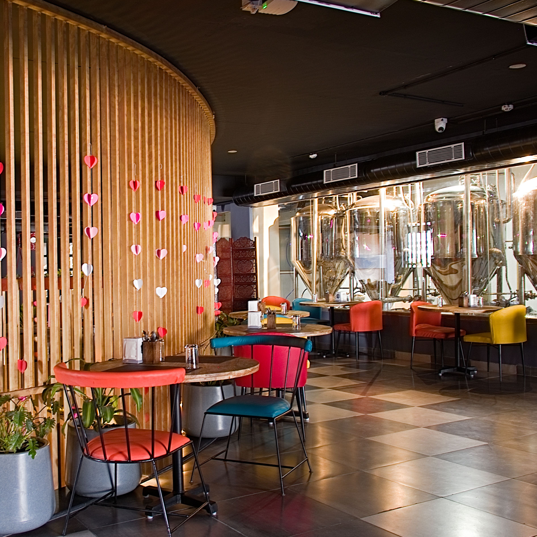 Big Barrel Brew Pub — Pub/Bar in Bangalore (on-site parking, in-house decoration, DJ permitted, bar service available)
