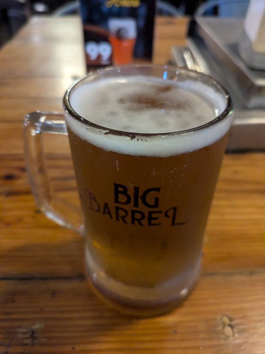 Big Barrel Brew Pub — Pub/Bar in Rajarajeshwari Nagar, Bangalore (on-site parking, in-house decoration, DJ permitted, bar service available) — photo 3