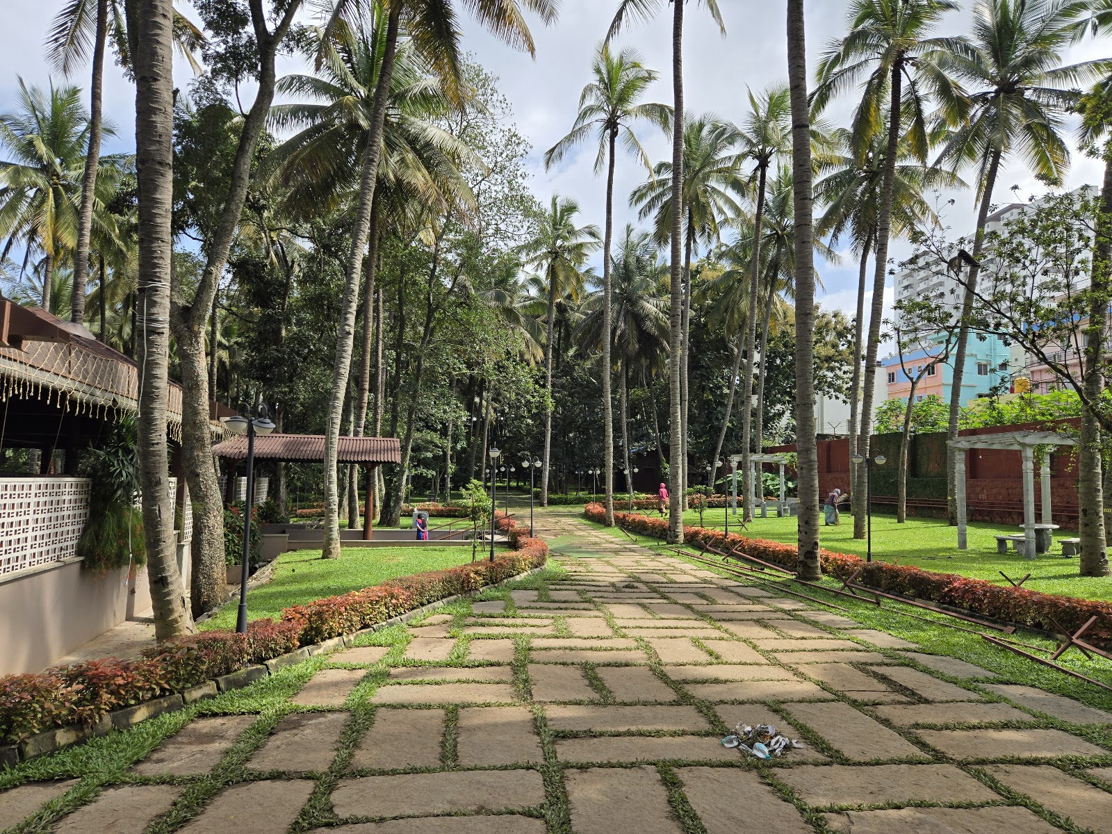 Avadhani Nisargah — Banquet Hall in JP Nagar, Bangalore (on-site parking, in-house decoration, outside catering allowed, DJ permitted) — photo 4