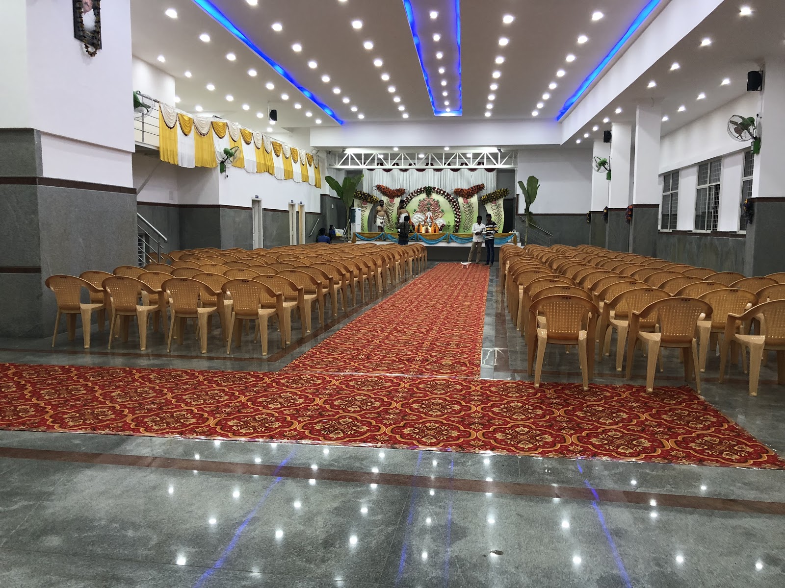 DSR Convention Hall — Banquet Hall in Kanakapura Road, Bangalore (on-site parking, in-house decoration, DJ permitted, bar service available) — photo 2