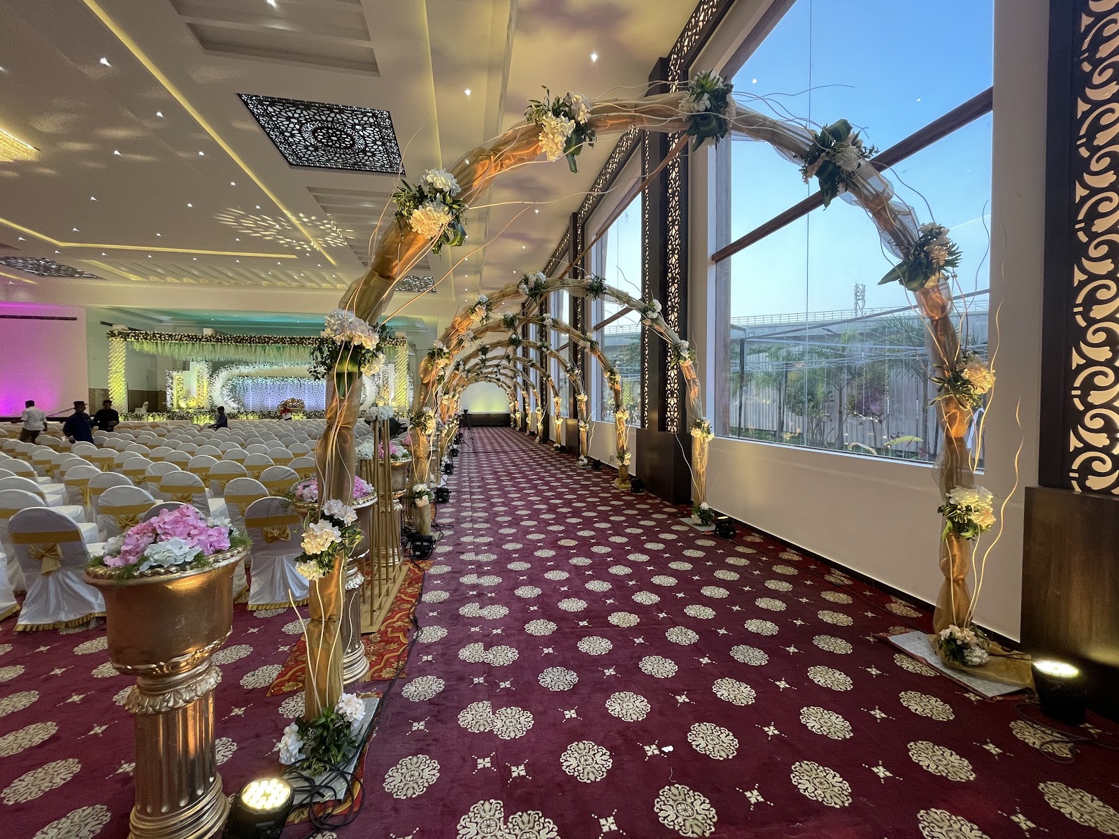 BRS Grandeur — Banquet Hall in Kanakapura Road, Bangalore (on-site parking, in-house decoration, DJ permitted, bar service available) — photo 2