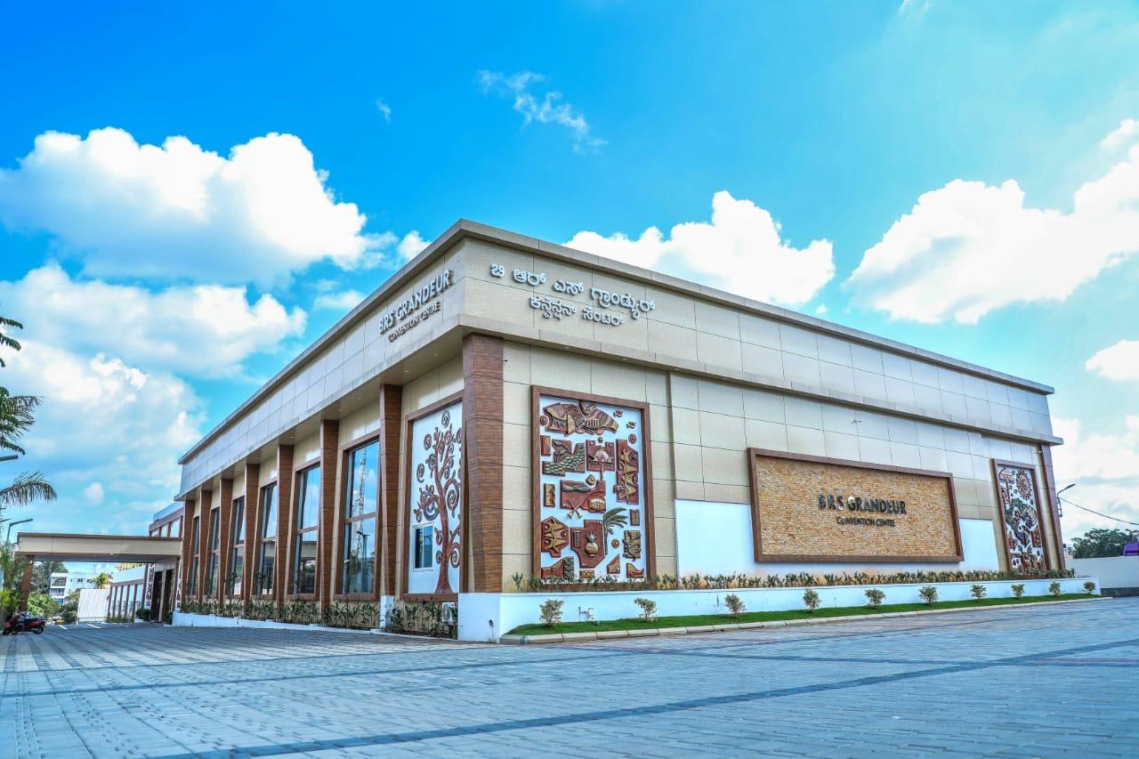BRS Grandeur — Banquet Hall in Kanakapura Road, Bangalore (on-site parking, in-house decoration, DJ permitted, bar service available) — photo 4