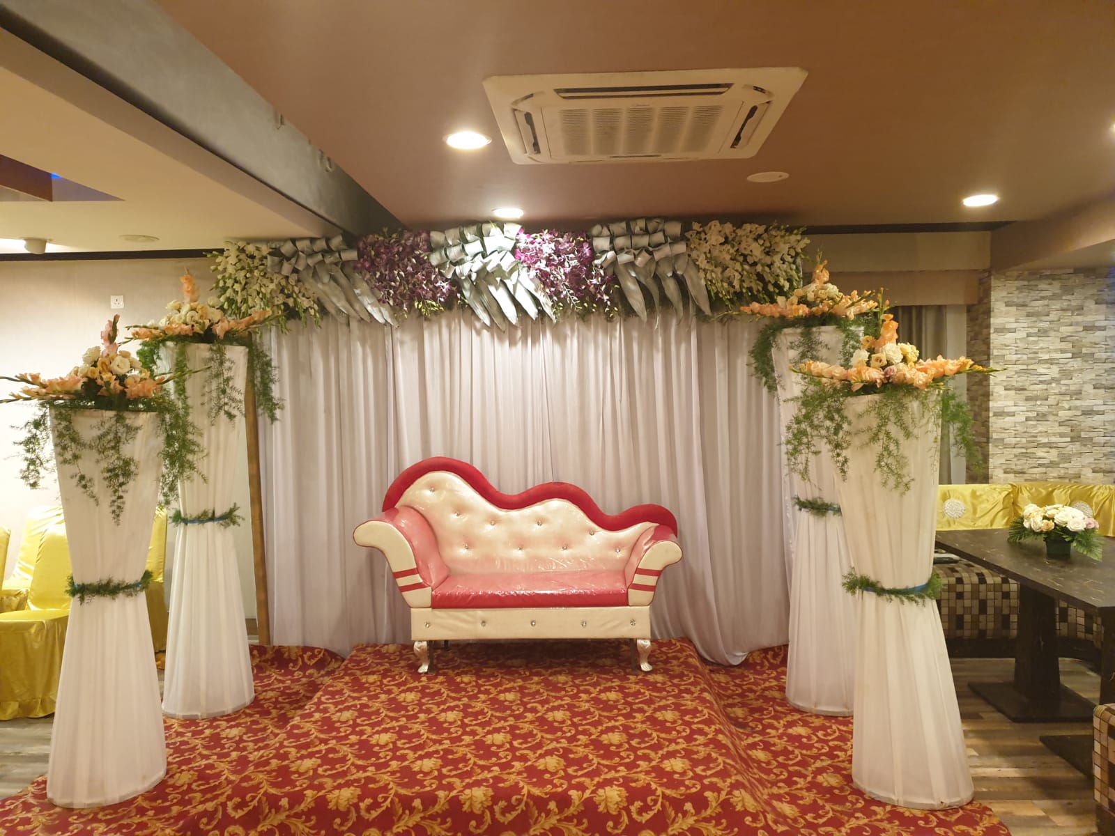 Moti Mahal Party Hall — Banquet Hall in Hebbal, Bangalore (on-site parking, in-house decoration, outside catering allowed, bar service available) — photo 4