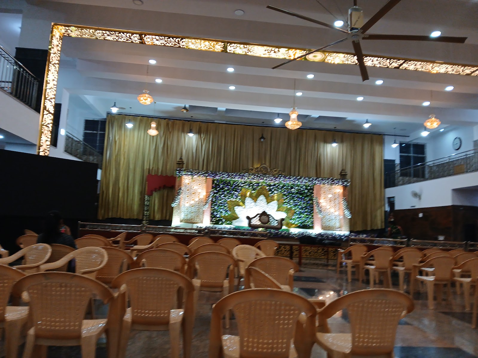 Sri Venkatadri Convention Hall — Banquet Hall in Kanakapura Road, Bangalore (on-site parking, in-house decoration, DJ permitted, bar service available)