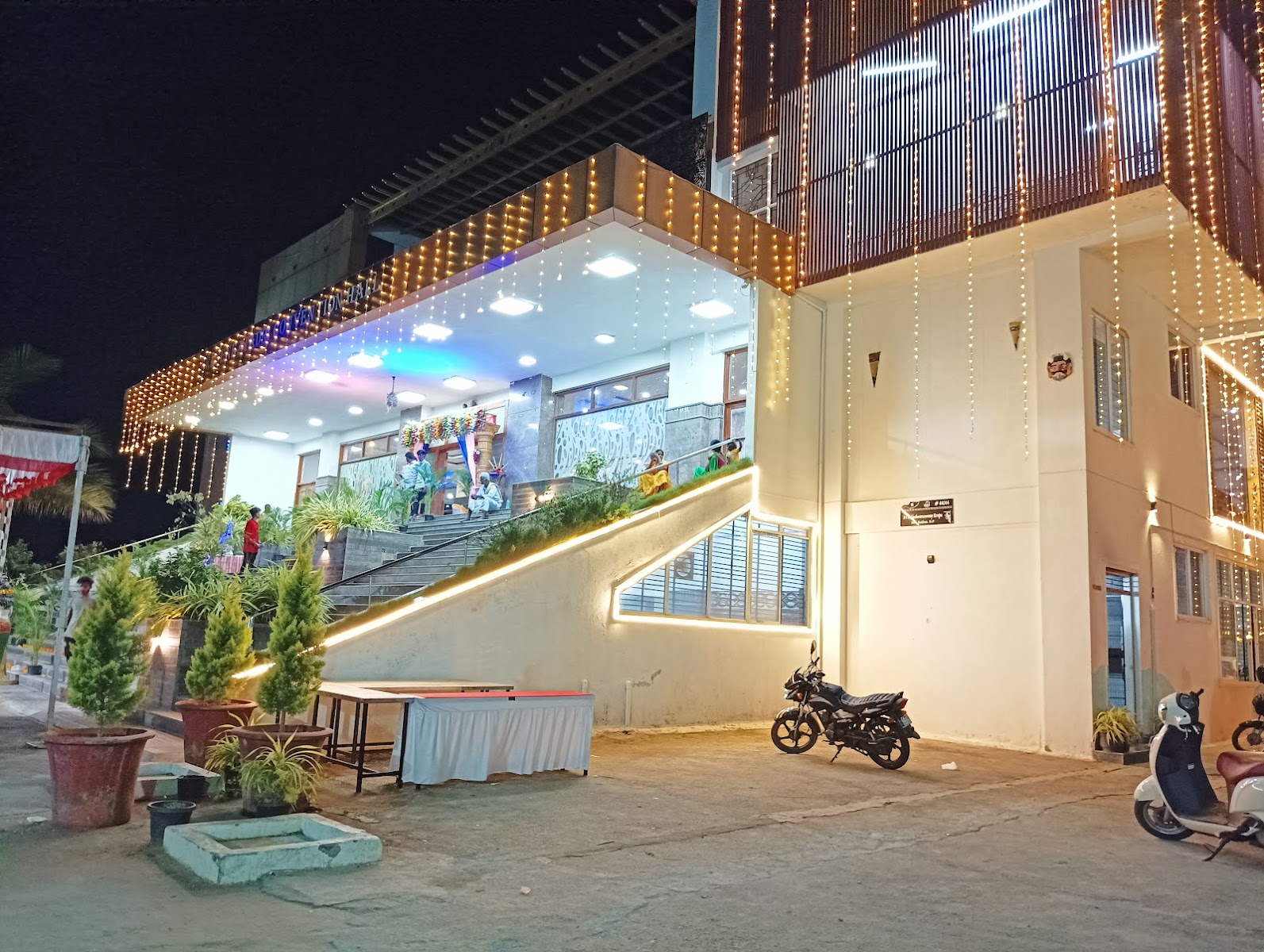 Sri Venkatadri Convention Hall — Banquet Hall in Kanakapura Road, Bangalore (on-site parking, in-house decoration, DJ permitted, bar service available) — photo 2