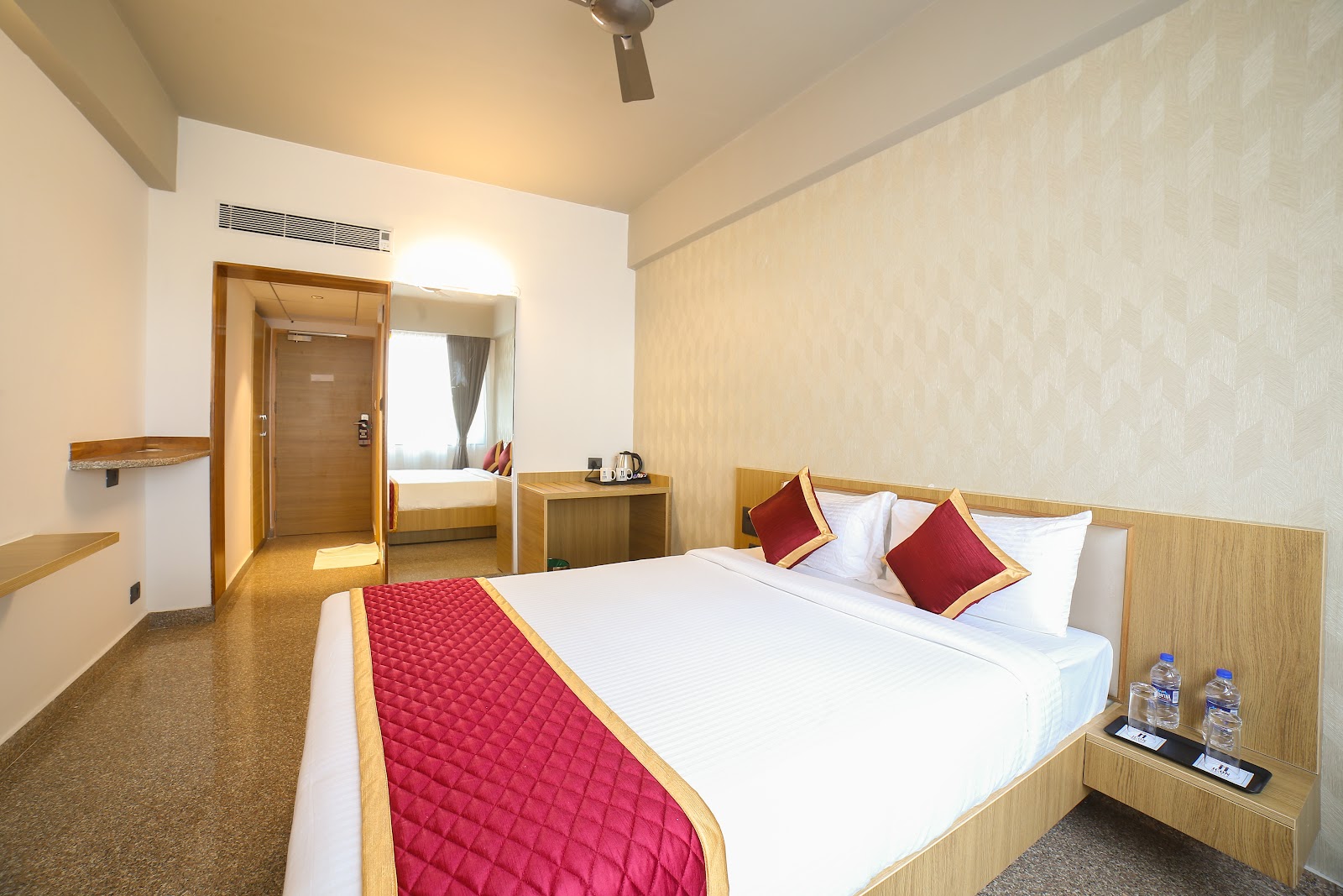 Bhagini Residency - Icon Express — Banquet Hall in Whitefield, Bangalore (on-site parking, in-house decoration, bar service available, 400–800 guest capacity) — photo 2