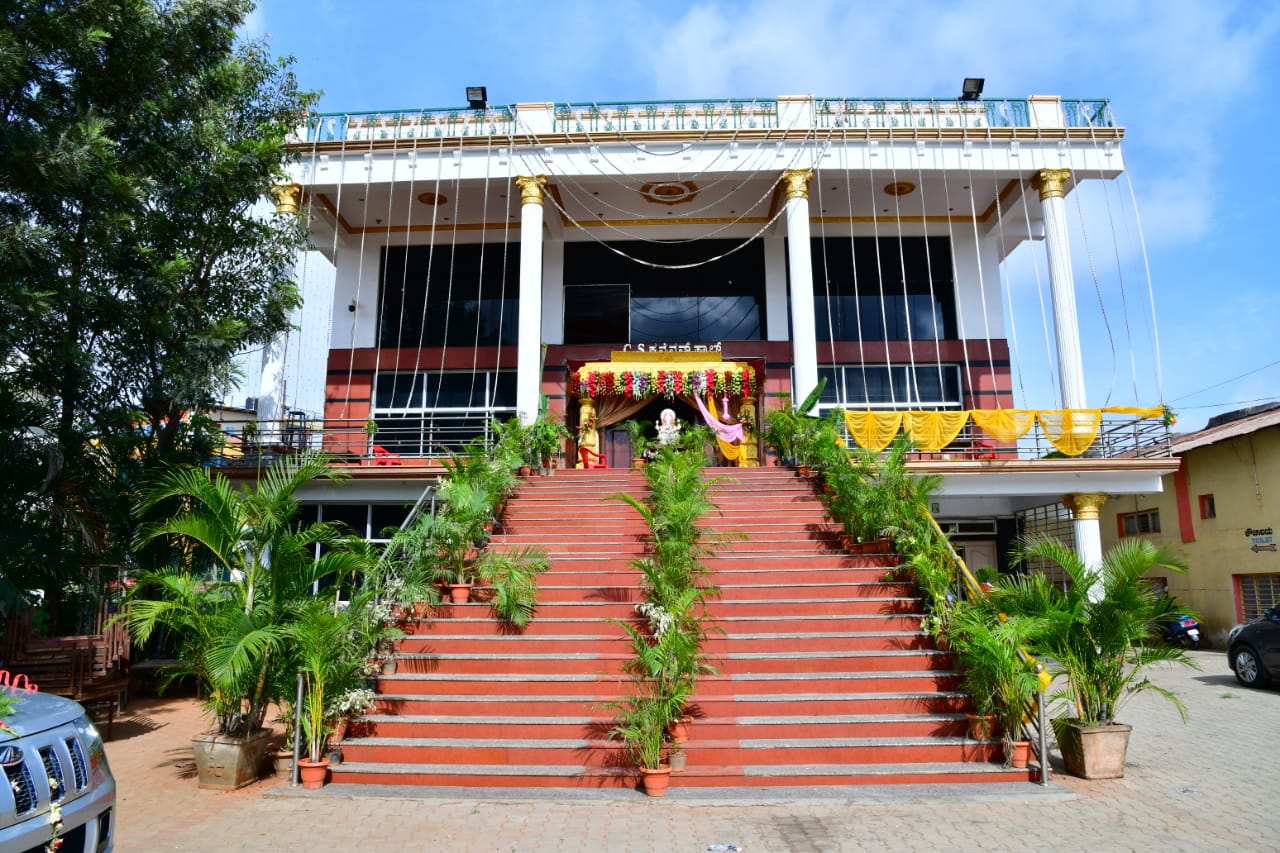C.S. Convention Hall — Banquet Hall in Hoskote, Bangalore (on-site parking, in-house decoration, DJ permitted, bar service available) — photo 3