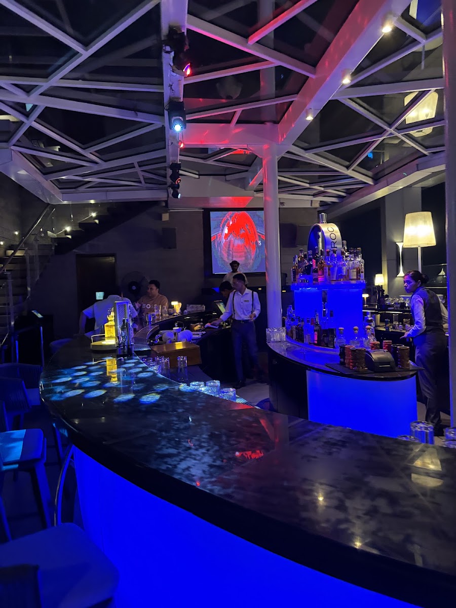 HYPE — Banquet Hall in Vasanth Nagar, Bangalore (on-site parking, in-house decoration, DJ permitted, bar service available) — photo 2
