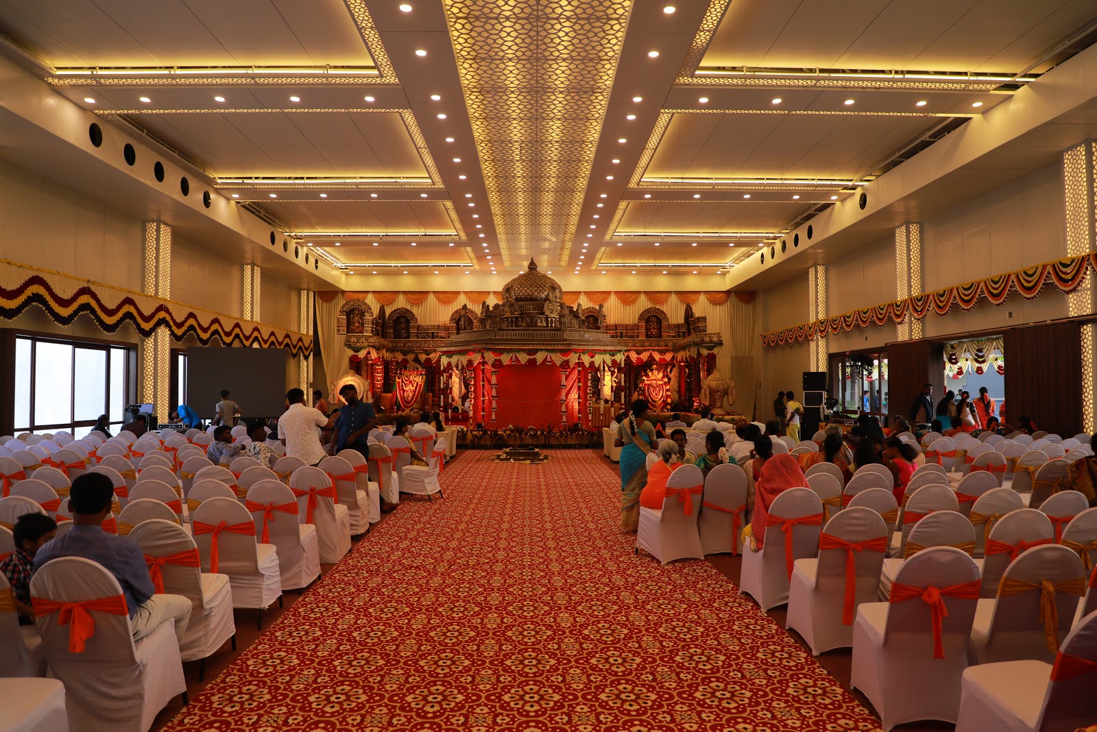 Jayanth Convention Center — Banquet Hall in Bangalore (on-site parking, in-house decoration, DJ permitted, bar service available)