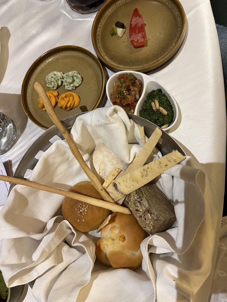 Jeff's — Banquet Hall in Domlur, Bangalore (on-site parking, in-house decoration, DJ permitted, bar service available) — photo 3
