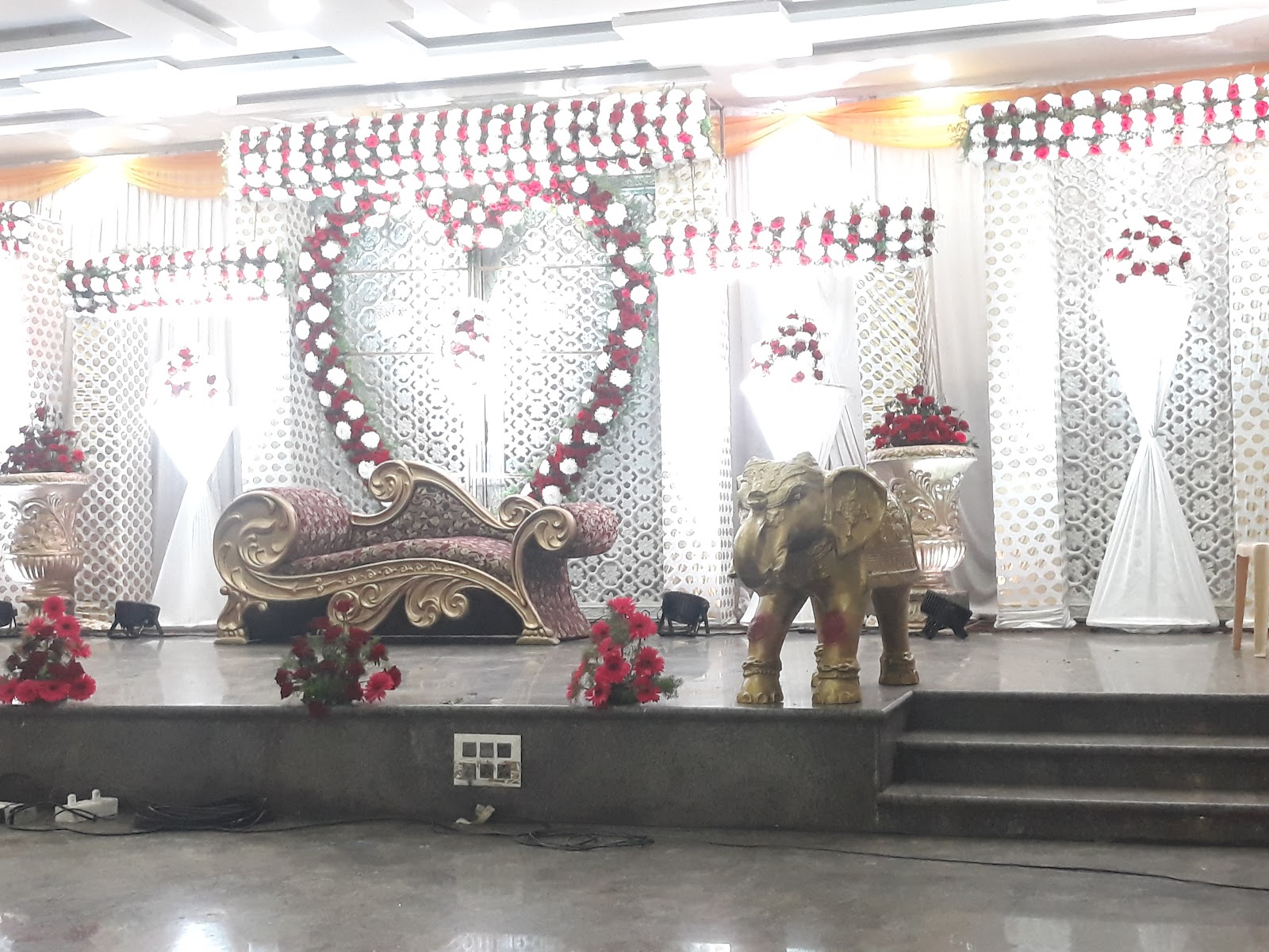 M.B.T Convention Hall — Banquet Hall in Tavarekere, Bangalore (on-site parking, in-house decoration, DJ permitted, bar service available) — photo 4
