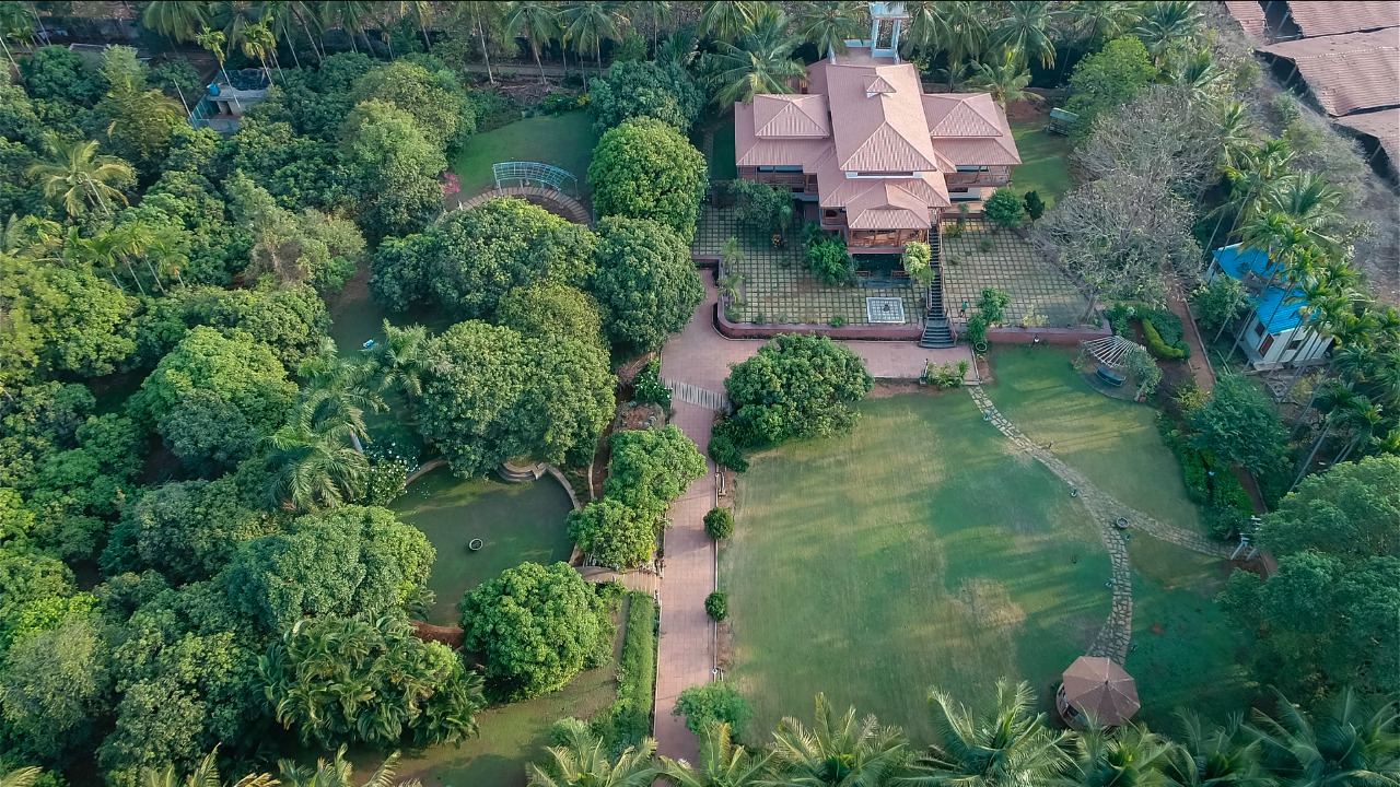 Aalaya by Happy Retreats — Banquet Hall in Bangalore (on-site parking, in-house decoration, DJ permitted, bar service available)