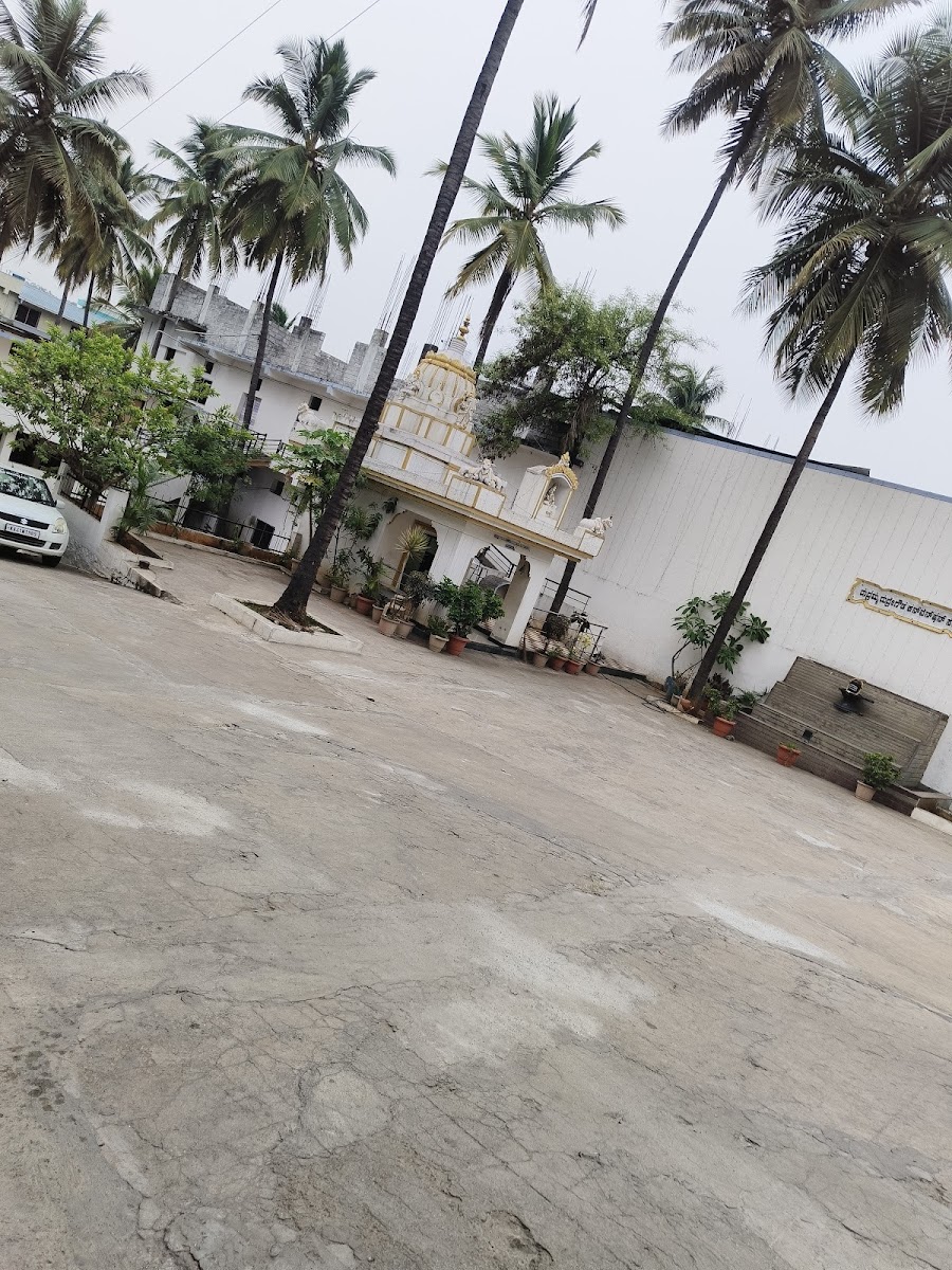 Rudramma Rudregowda Convention Cente — Banquet Hall in KamakshiPalya, Bangalore (on-site parking, in-house decoration, DJ permitted, bar service available) — photo 3
