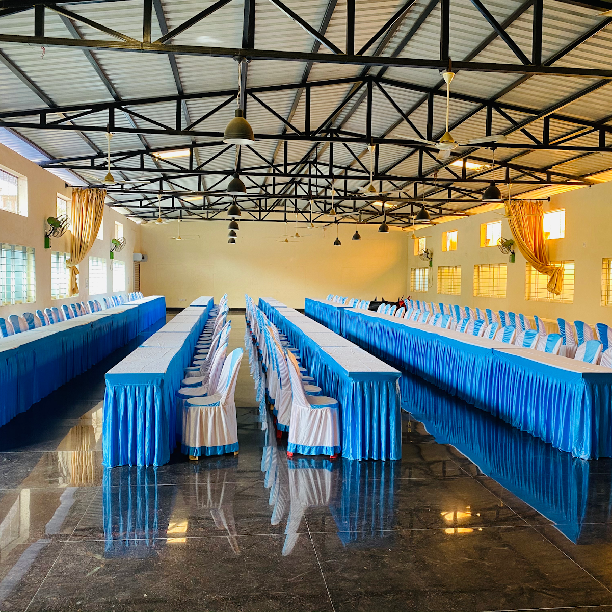 Sapthagiri Party Hall — Banquet Hall in Sahakara Nagar, Bangalore (on-site parking, in-house decoration, bar service available, 300–500 guest capacity) — photo 3