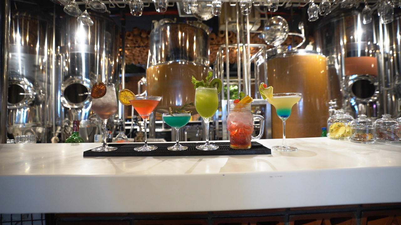 3 Monkeys Brewpub — Banquet Hall in Nagawarapalya, Bangalore (on-site parking, in-house decoration, DJ permitted, bar service available) — photo 2