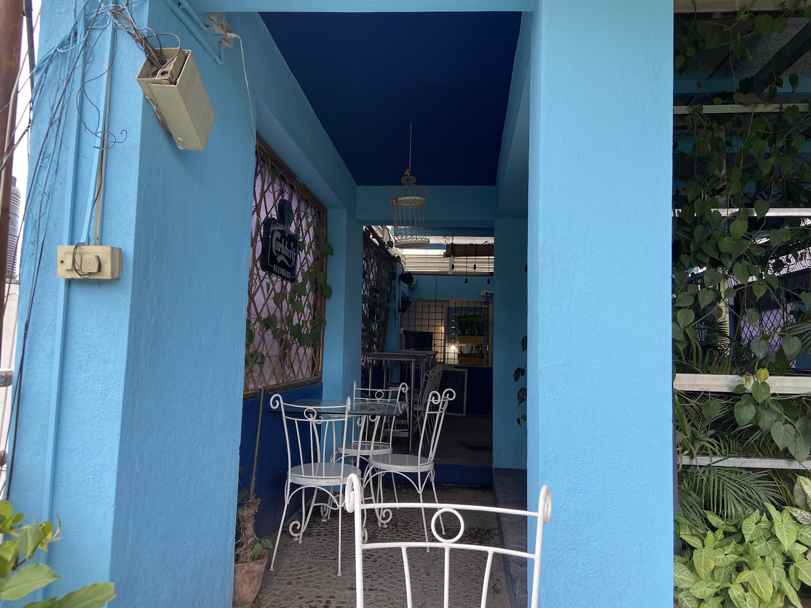 Bistro OUI — Banquet Hall in Koramangala, Bangalore (on-site parking, in-house decoration, DJ permitted, bar service available) — photo 4
