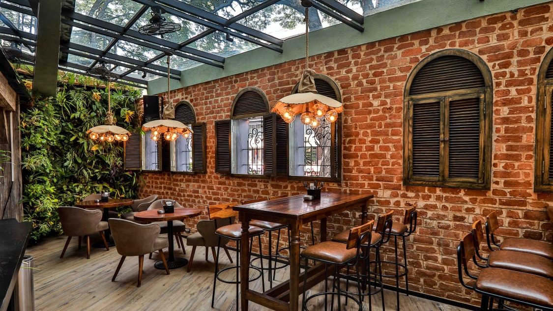 1522 The Pub · Residency Road — Pub/Bar in Residency Road, Bangalore (on-site parking, in-house decoration, DJ permitted, bar service available)