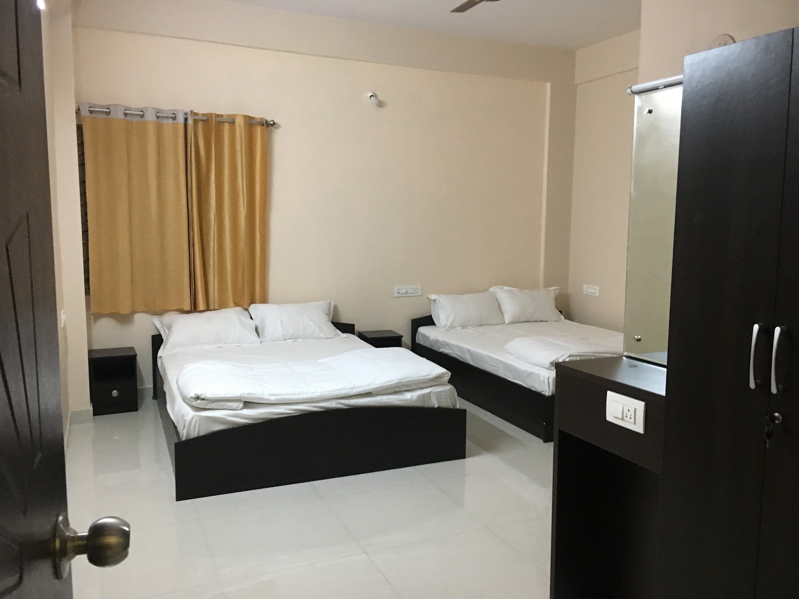 Srigandha Party Hall — Banquet Hall in Magadi Main Road, Bangalore (on-site parking, in-house decoration, bar service available, 100–125 guest capacity) — photo 3