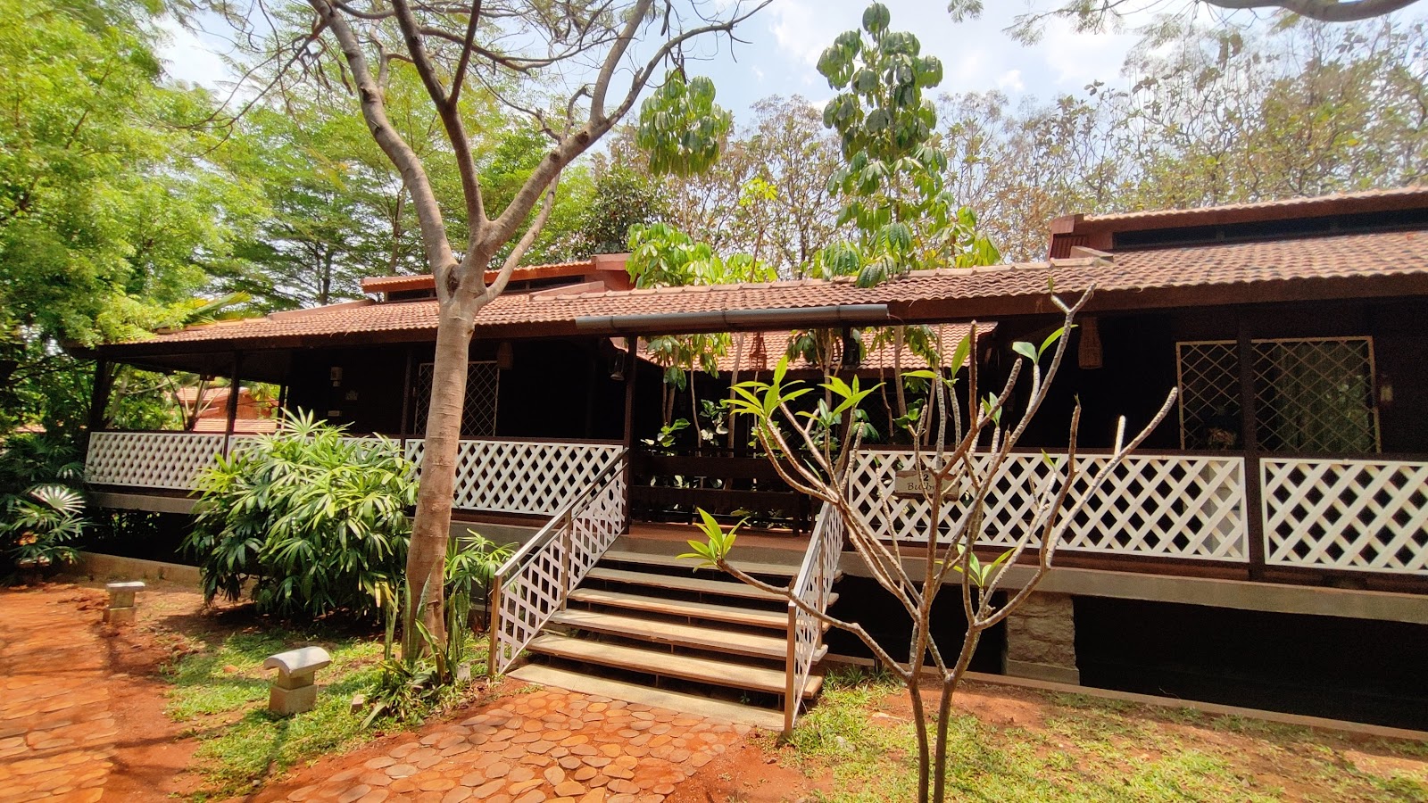 Discovery Village — Banquet Hall in Bangalore (on-site parking, in-house decoration, bar service available, 150–300 guest capacity)