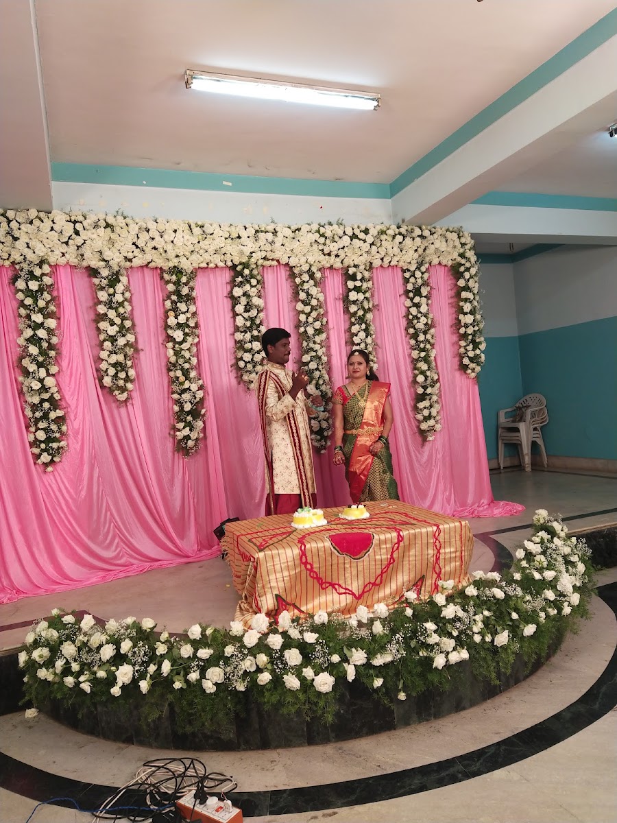 Sri Rajarajeshwari Kalyana Mantapa · Yelahanka — Banquet Hall in Bangalore (on-site parking, in-house decoration, DJ permitted, bar service available)