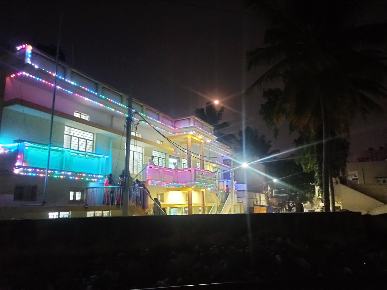 Sri Rajarajeshwari Kalyana Mantapa · Yelahanka — Banquet Hall in Yelahanka, Bangalore (on-site parking, in-house decoration, DJ permitted, bar service available) — photo 2