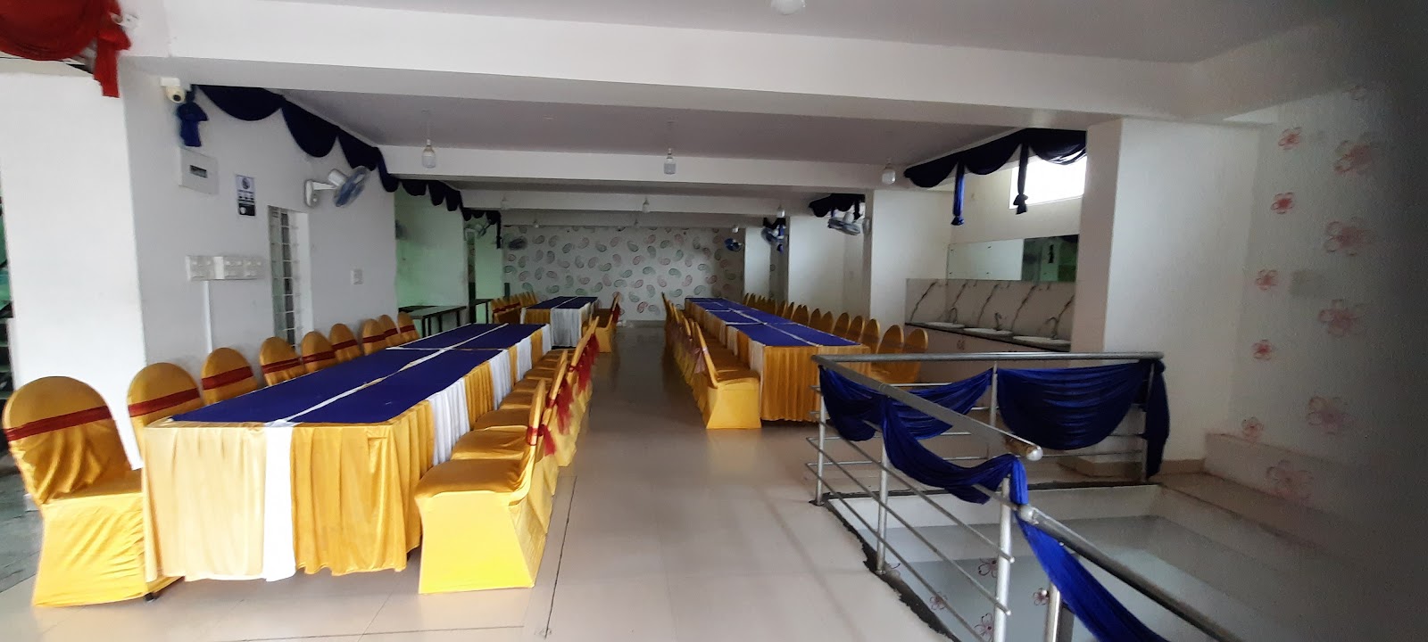 Royal Golden Palace — Banquet Hall in RT Nagar, Bangalore (on-site parking, in-house decoration, bar service available, 300–500 guest capacity) — photo 3