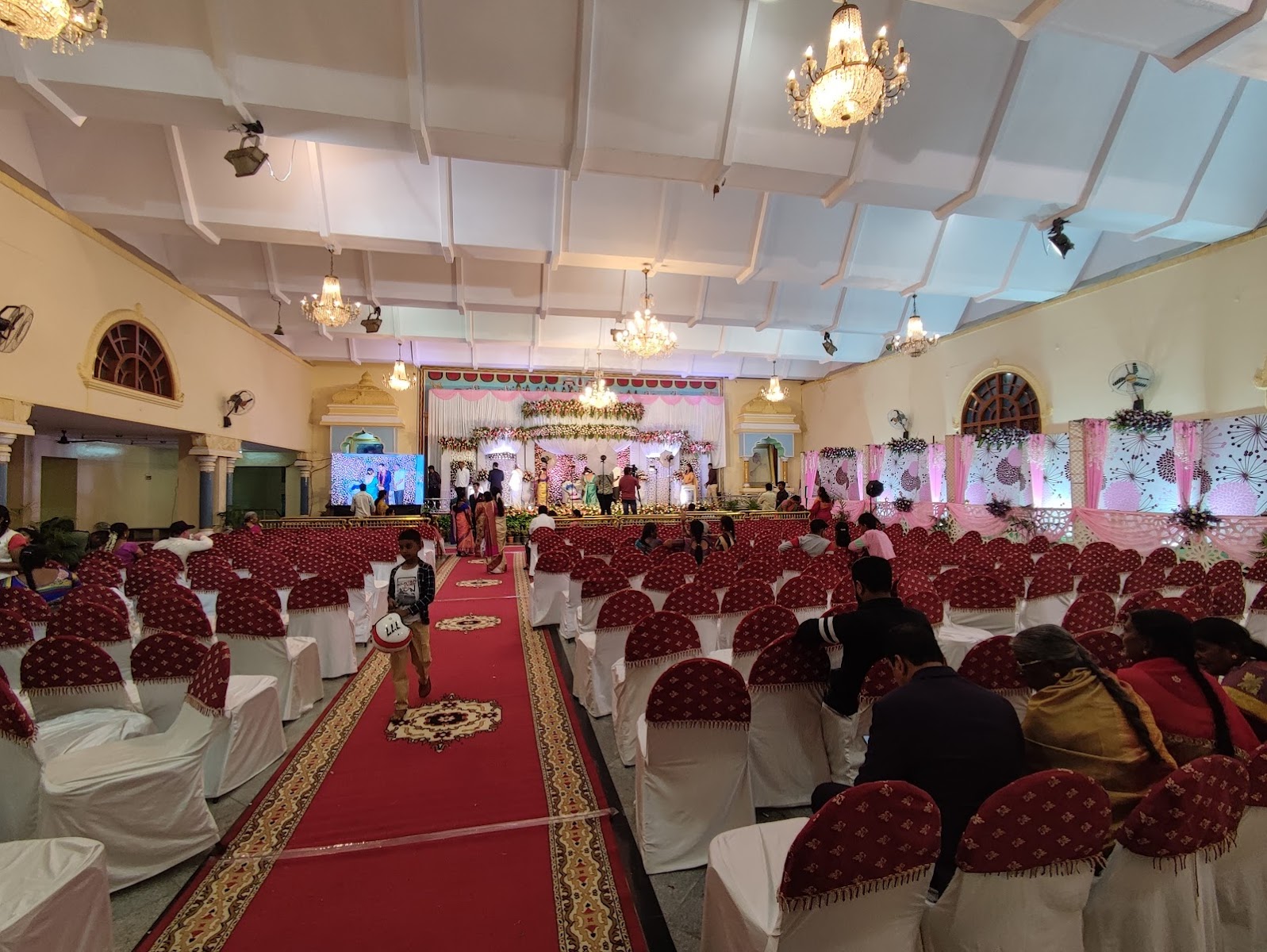 Meenakshi Kalyana Mantapa — Banquet Hall in Bangalore (on-site parking, in-house decoration, DJ permitted, bar service available)