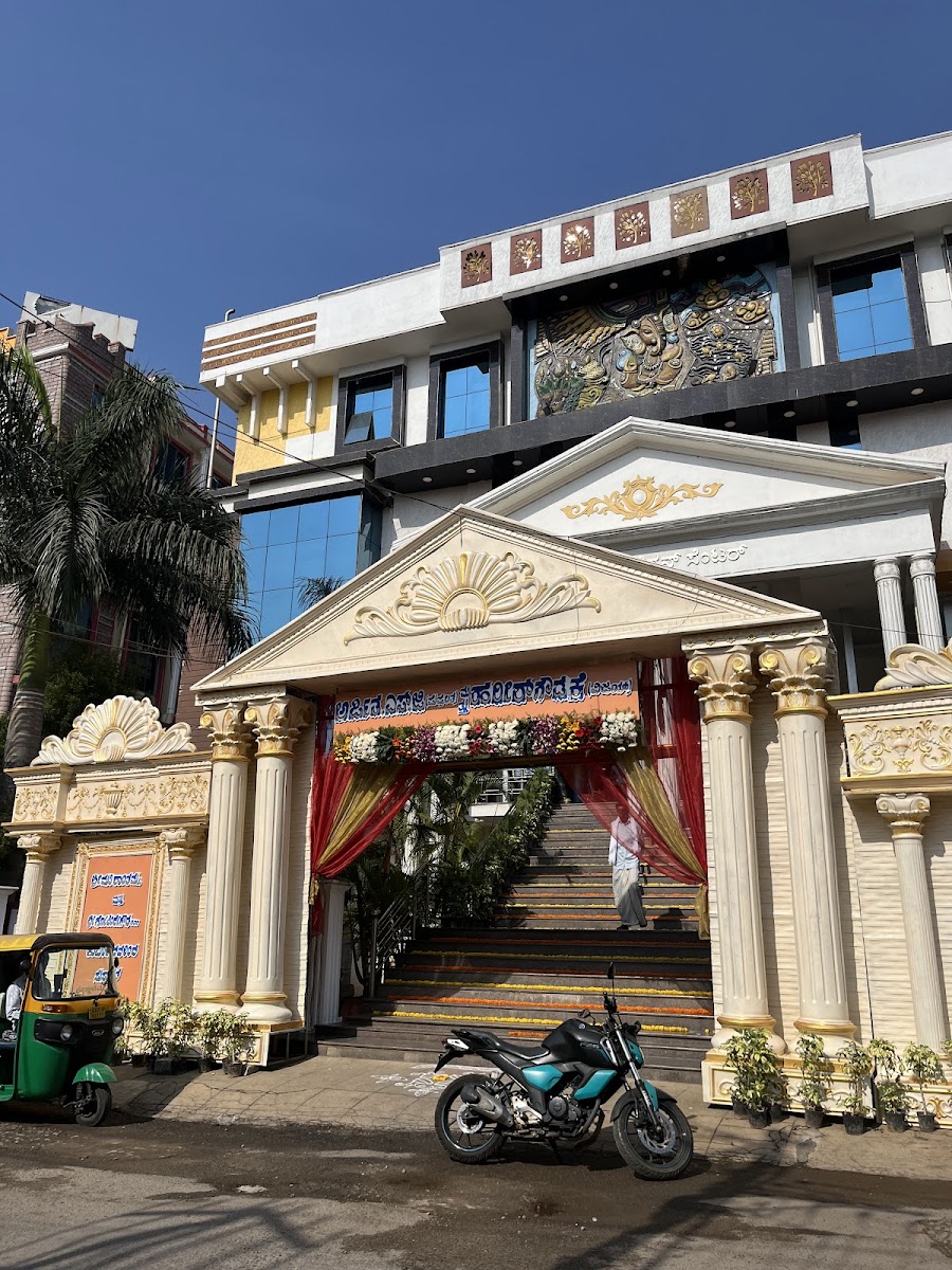 Vishnu Priya Convention Centre — Banquet Hall in Nagarabhavi, Bangalore (on-site parking, in-house decoration, DJ permitted, bar service available) — photo 3