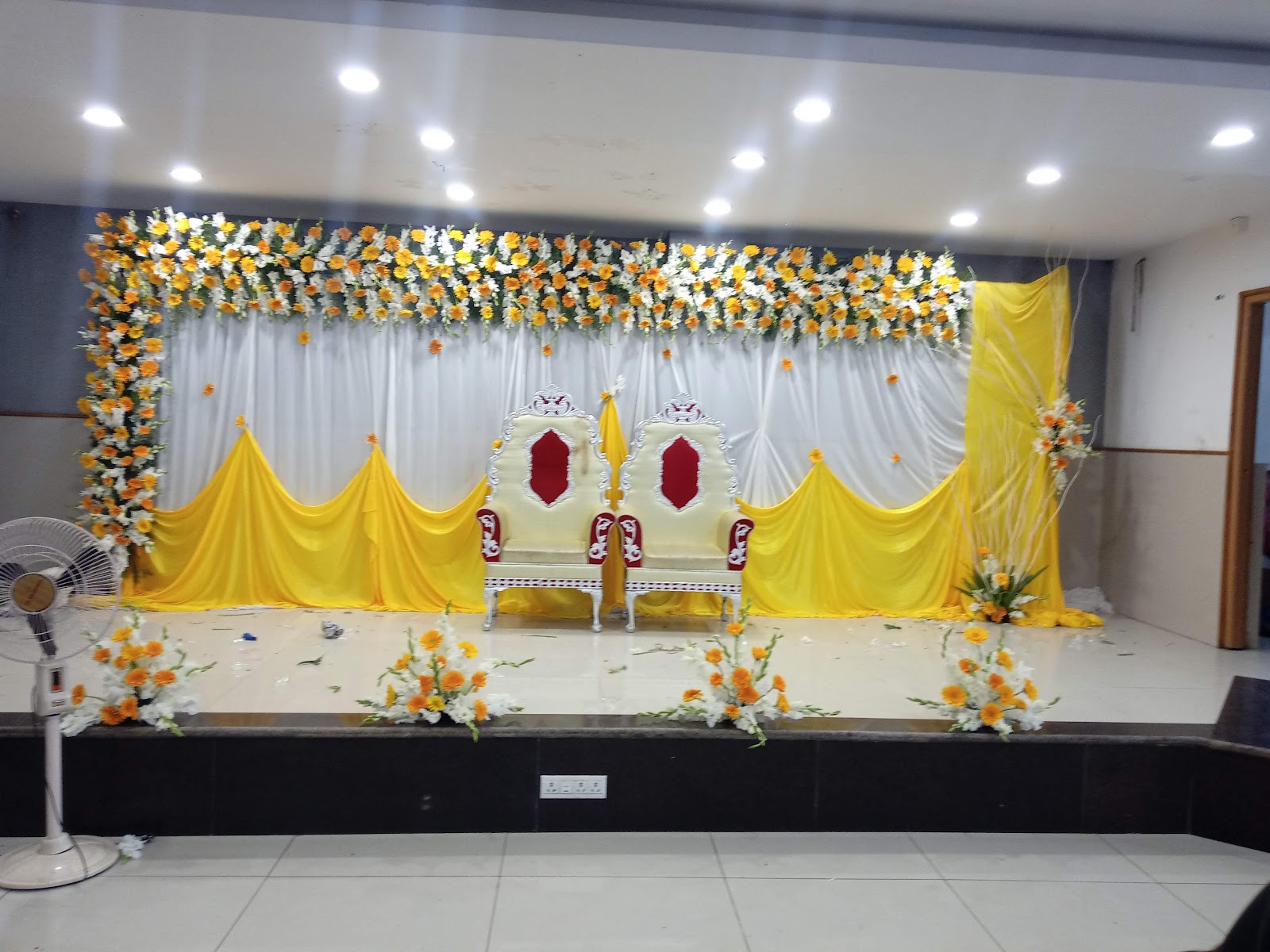 Srinidhi Party Hall · Nelamangala — Banquet Hall in Bangalore (on-site parking, in-house decoration, bar service available, 180–300 guest capacity)