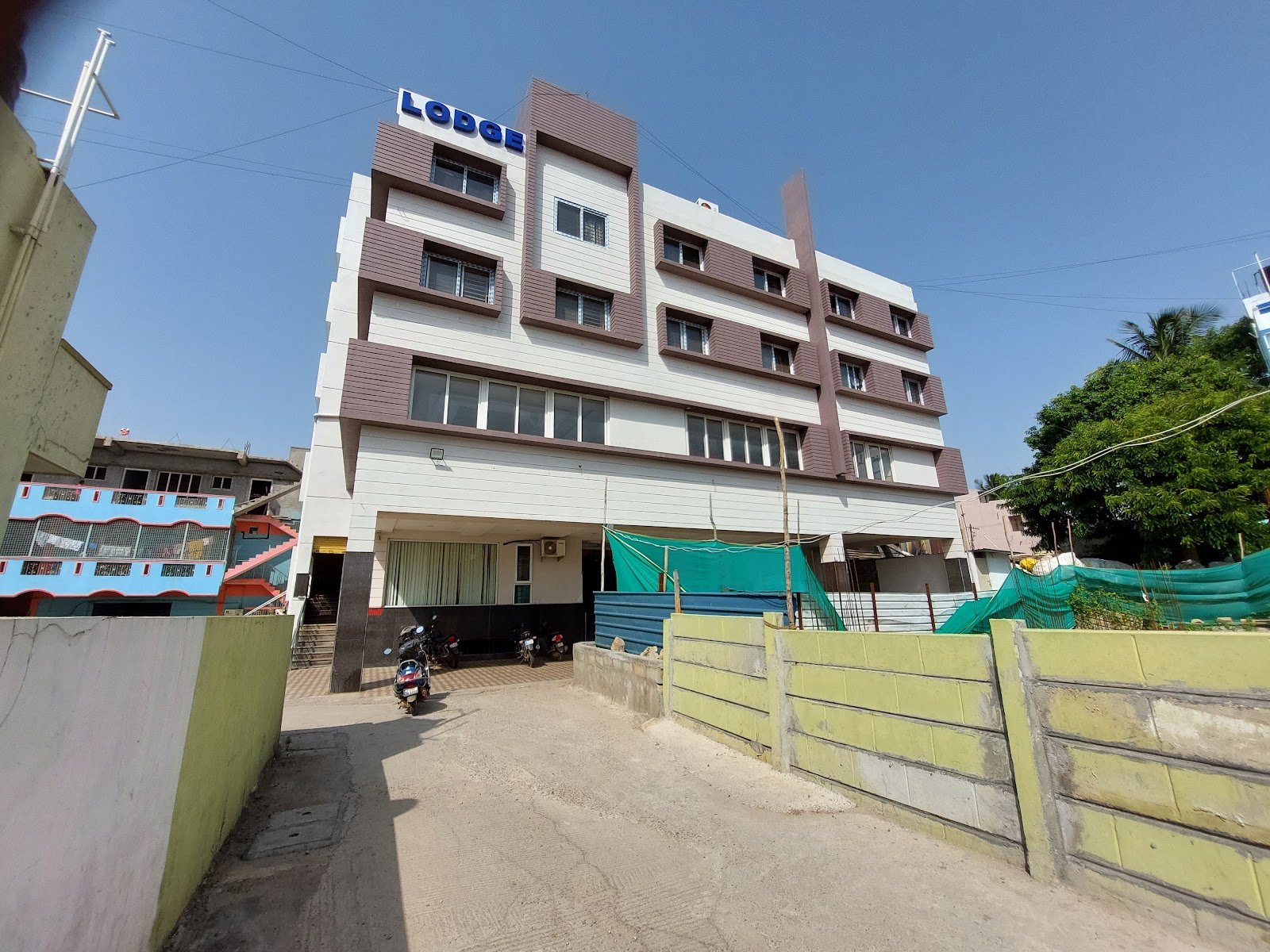 Srinidhi Party Hall · Nelamangala — Banquet Hall in Nelamangala, Bangalore (on-site parking, in-house decoration, bar service available, 180–300 guest capacity) — photo 4