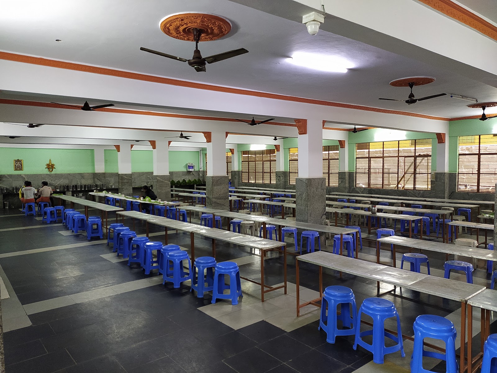 SRR Kalyana Mantapa — Banquet Hall in Banaswadi, Bangalore (on-site parking, in-house decoration, DJ permitted, bar service available) — photo 4