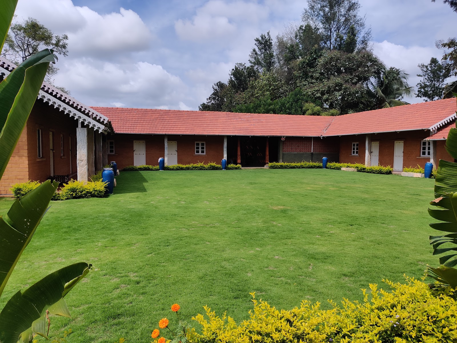 Shree Swargha Heritage Wedding Venue — Banquet Hall in Bangalore (on-site parking, in-house decoration, DJ permitted, bar service available)