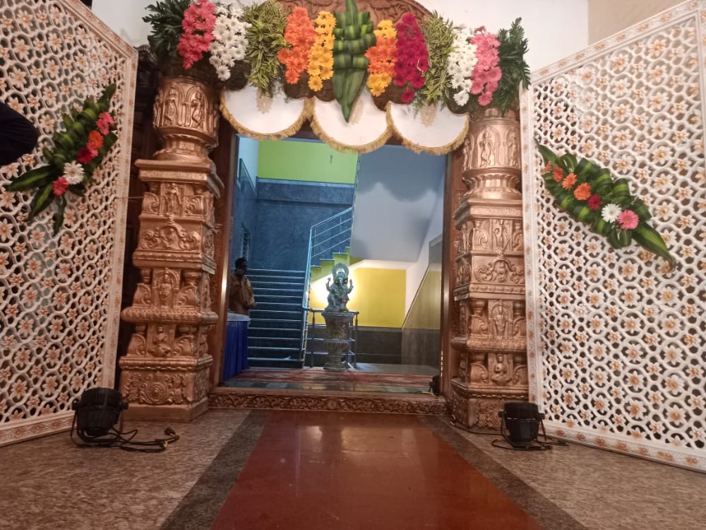 Radhakrishna Convention Hall — Banquet Hall in Nelamangala, Bangalore (on-site parking, in-house decoration, DJ permitted, bar service available) — photo 4