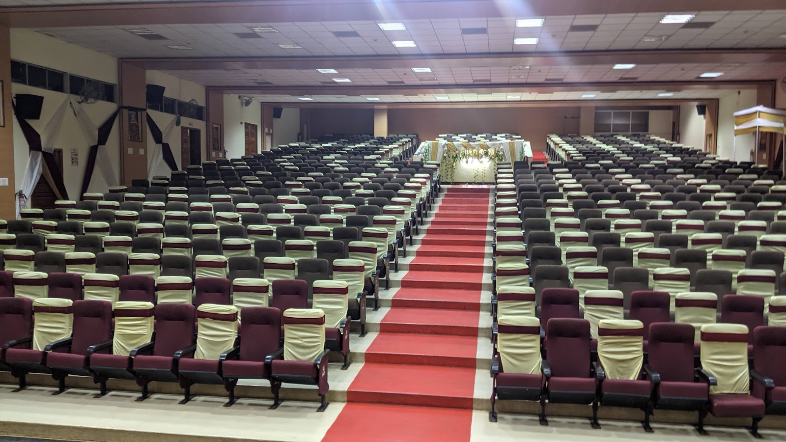 TTD Kalyana Mantapa — Banquet Hall in Malleswaram, Bangalore (on-site parking, in-house decoration, DJ permitted, bar service available) — photo 3