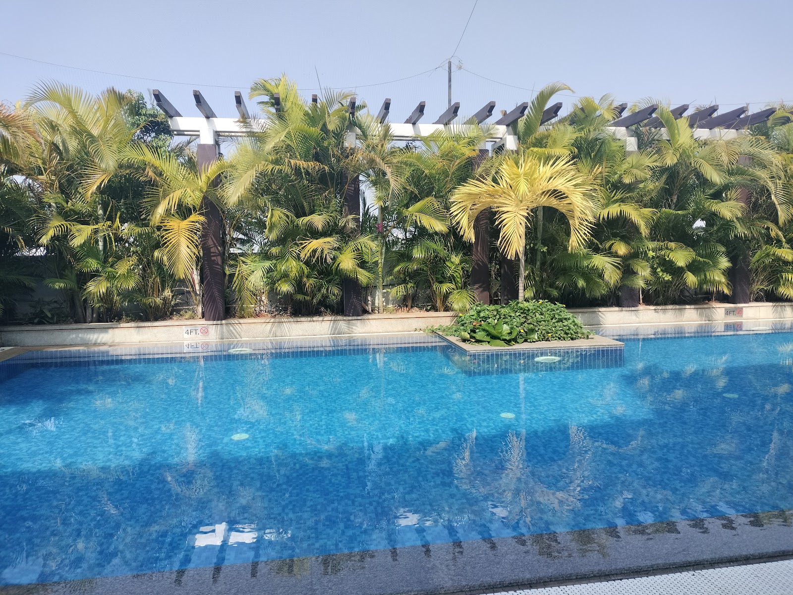 Lemon Tree Premier — Banquet Hall in Ulsoor, Bangalore (on-site parking, in-house decoration, outside catering allowed, bar service available) — photo 3