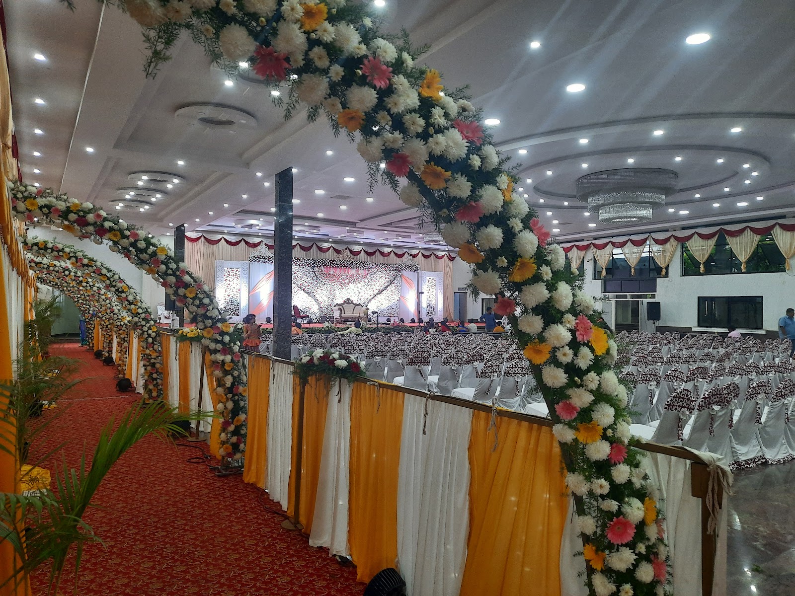 Sri Ramakrishna Palace — Banquet Hall in Magadi Main Road, Bangalore (on-site parking, in-house decoration, DJ permitted, bar service available) — photo 4