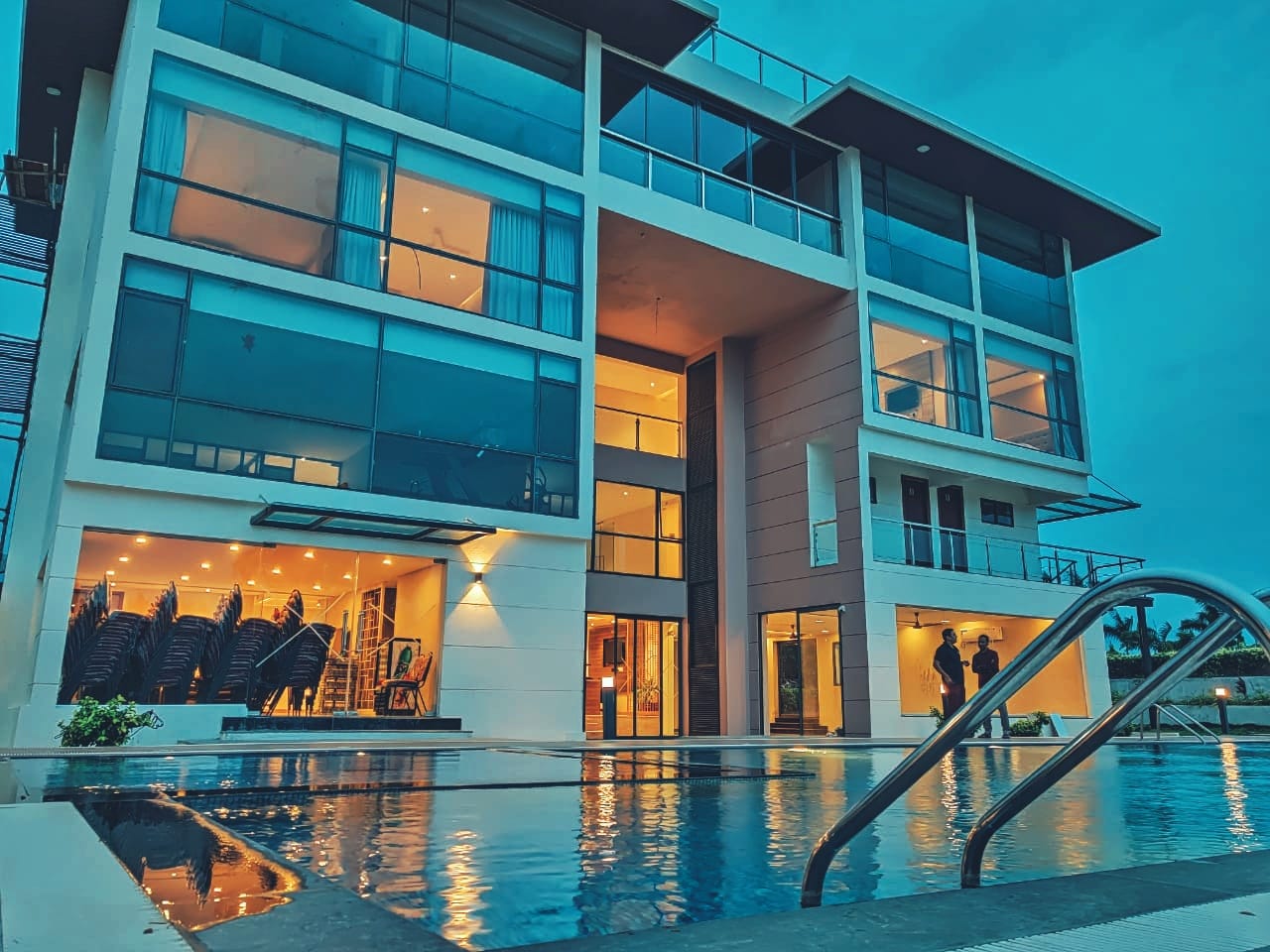 White Mist by Happy Retreats — Banquet Hall in Devanahalli, Bangalore (on-site parking, in-house decoration, outside catering allowed, DJ permitted) — photo 2